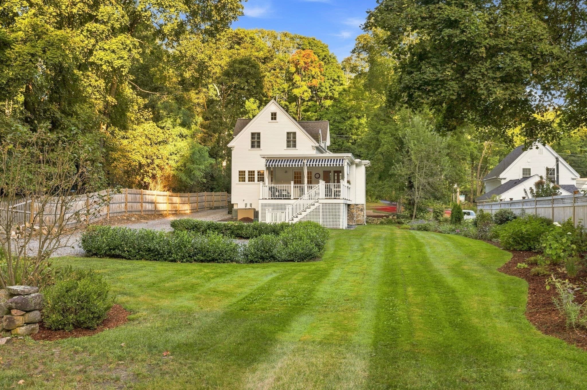 Single Family Residence at 81 Central St, Andover MA 01810, photo 3 of 36