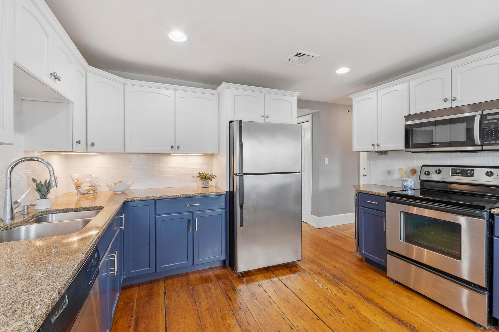 Condominium at 11 Cherry St # 3, Danvers MA 01923, Danvers, photo 6 of 26