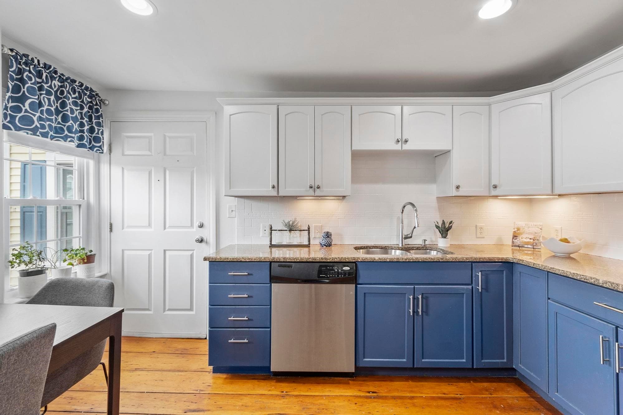 Condominium at 11 Cherry St # 3, Danvers MA 01923, Danvers, photo 9 of 26