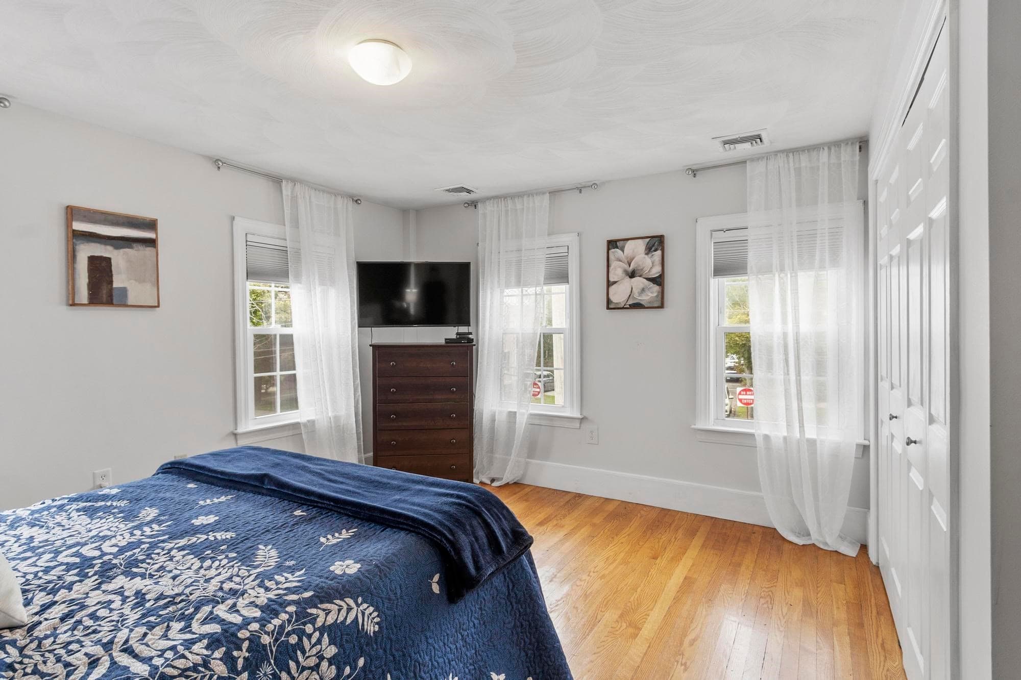 Condominium at 11 Cherry St # 3, Danvers MA 01923, Danvers, photo 11 of 26