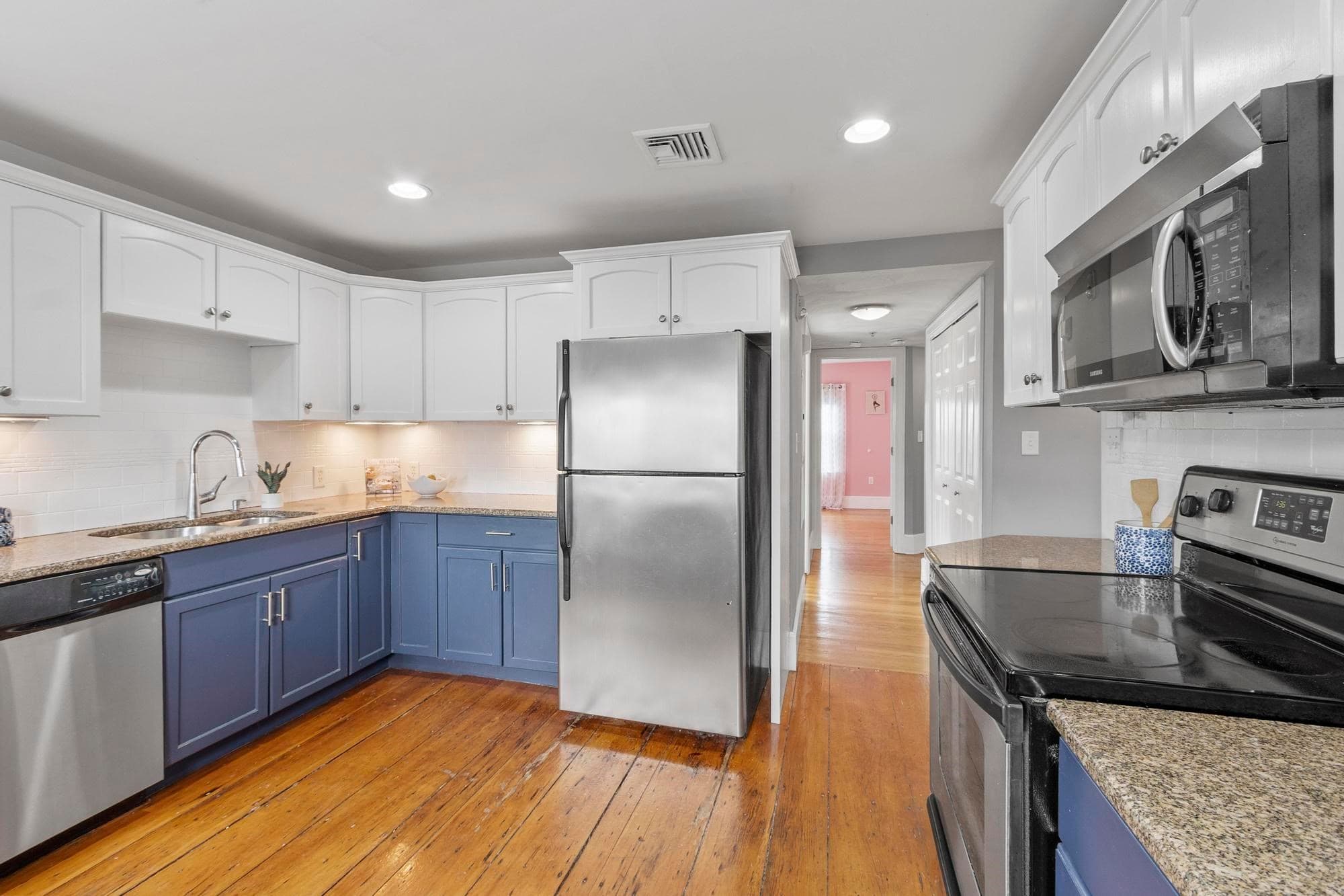 Condominium at 11 Cherry St # 3, Danvers MA 01923, Danvers, photo 8 of 26