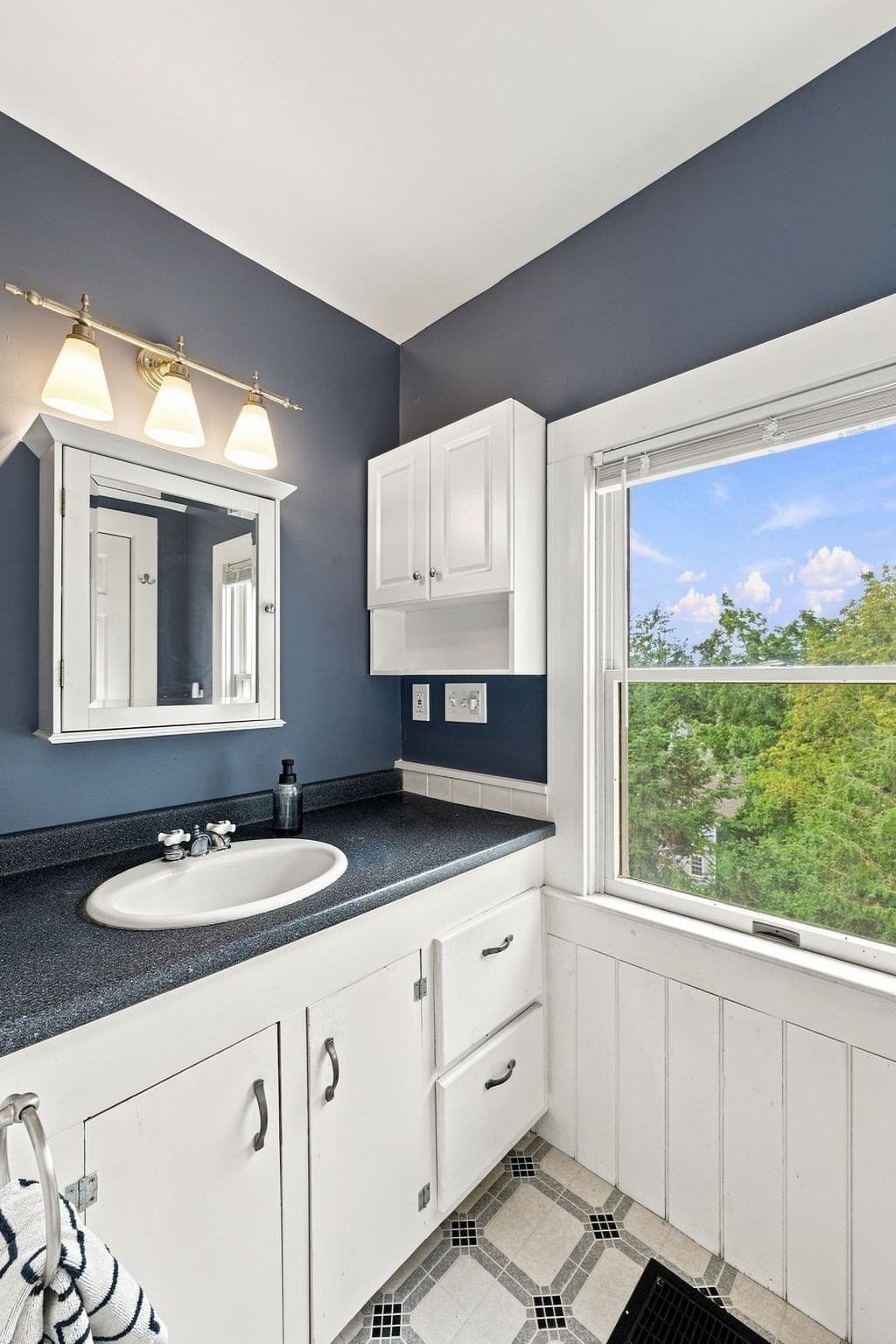 Single Family Residence at 13 Phillips St, Salem MA 01970, Salem, photo 28 of 41