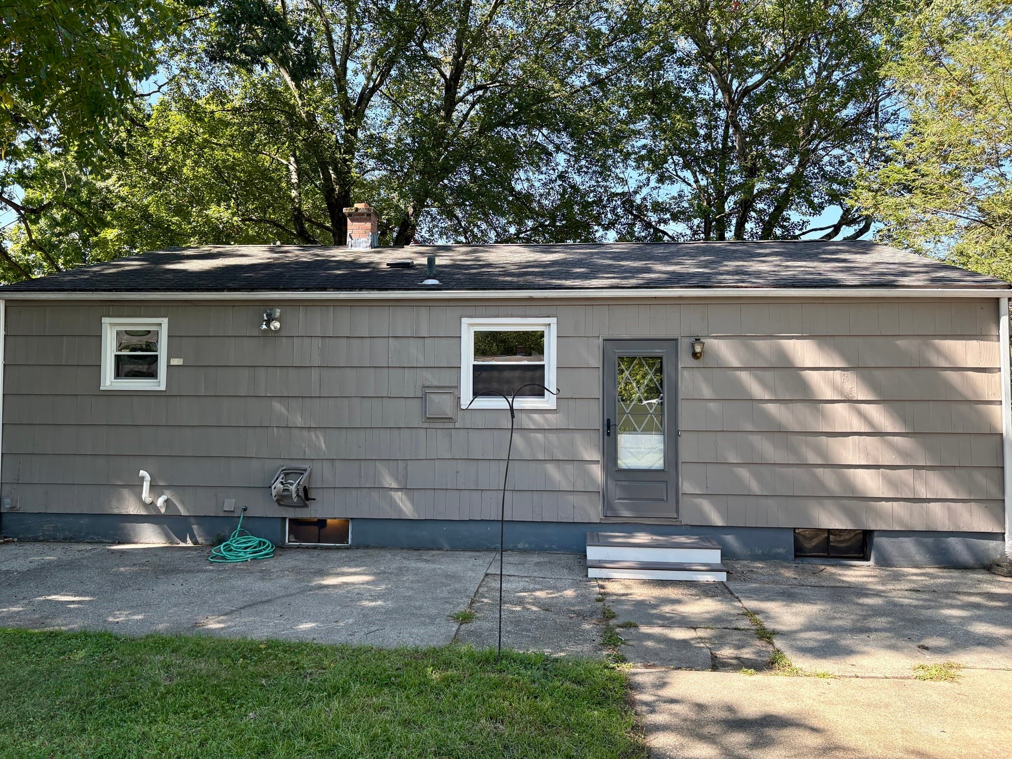 Single Family Residence at 85 Talmadge Dr, Springfield MA 01118, Springfield, photo 6 of 22
