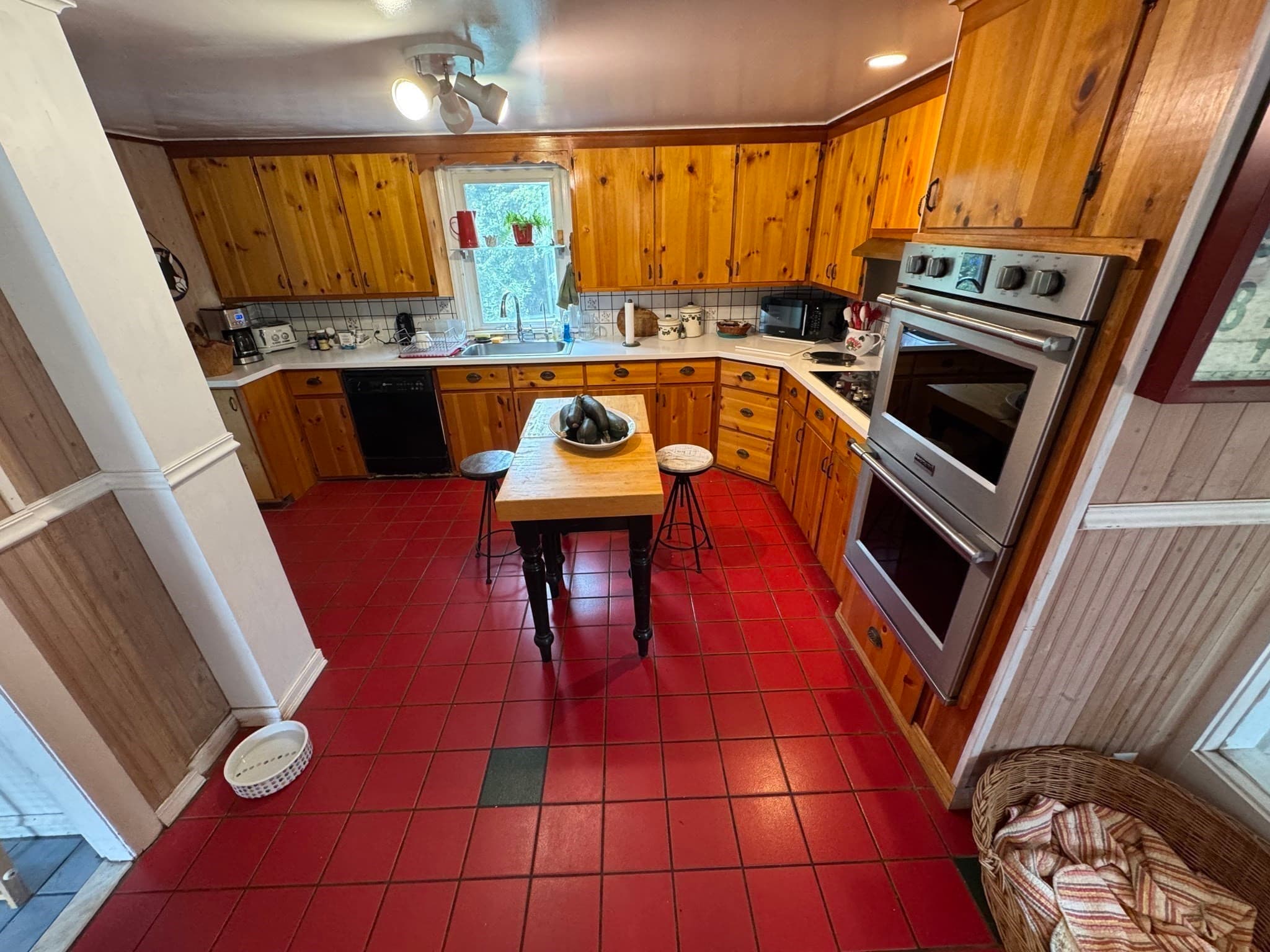 Single Family Residence at 5 Hillside St., Framingham MA 01701, Framingham, photo 9 of 42