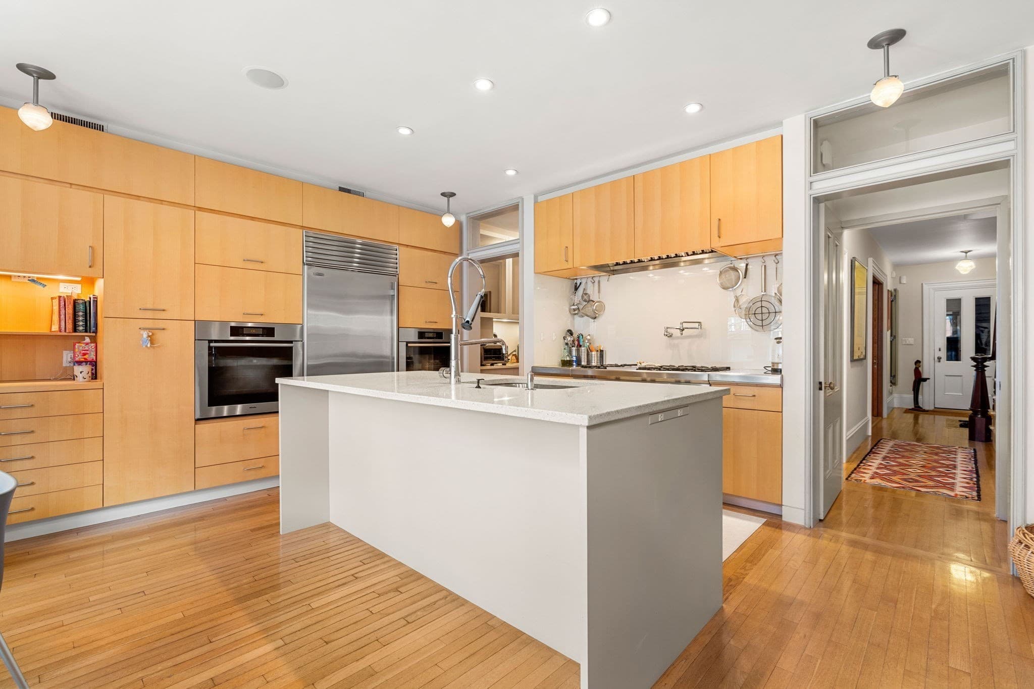 Single Family Residence at 41 Concord Sq, Boston MA 02118, Boston, photo 2 of 26