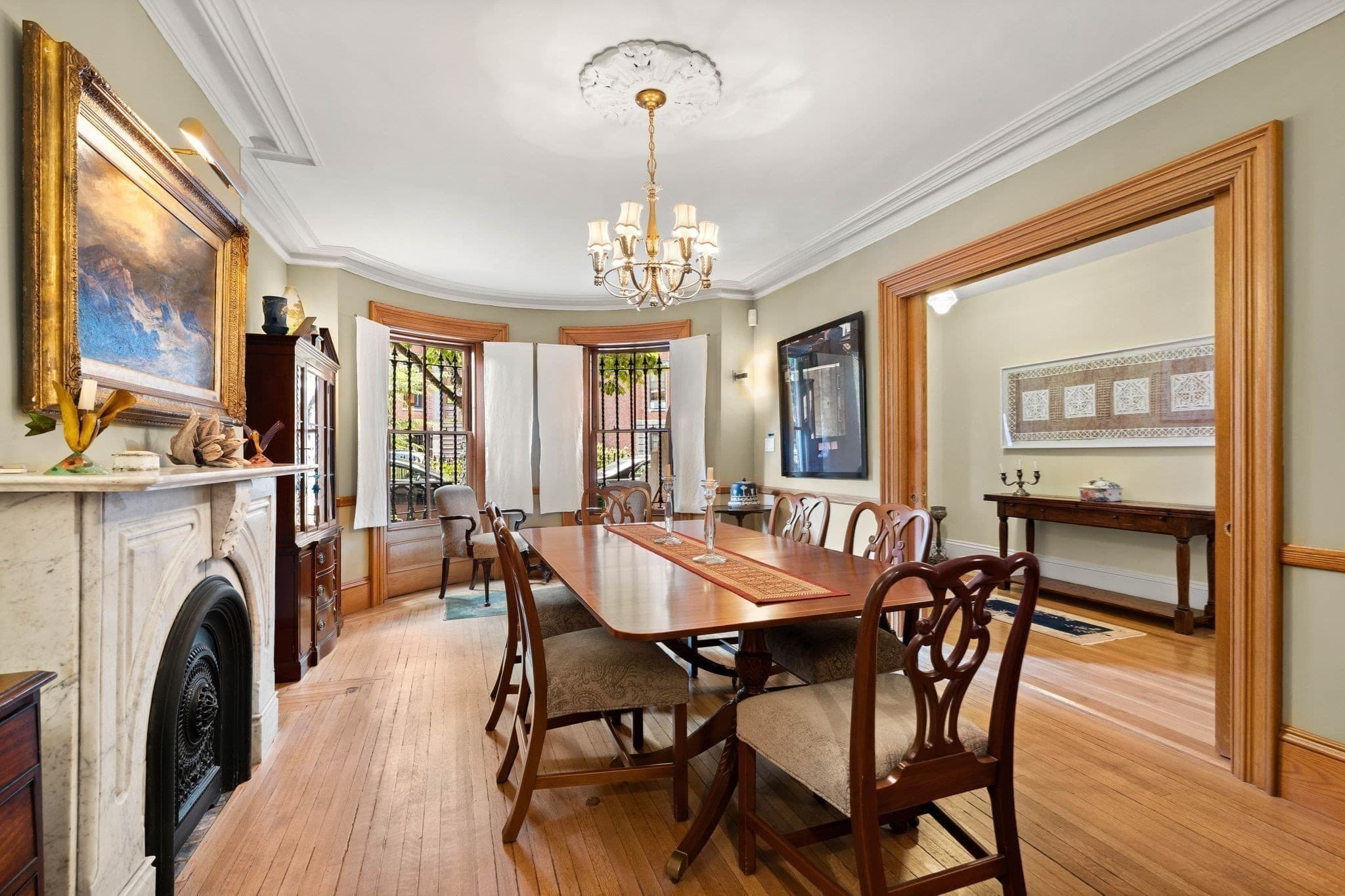 Single Family Residence at 41 Concord Sq, Boston MA 02118, Boston, photo 5 of 26