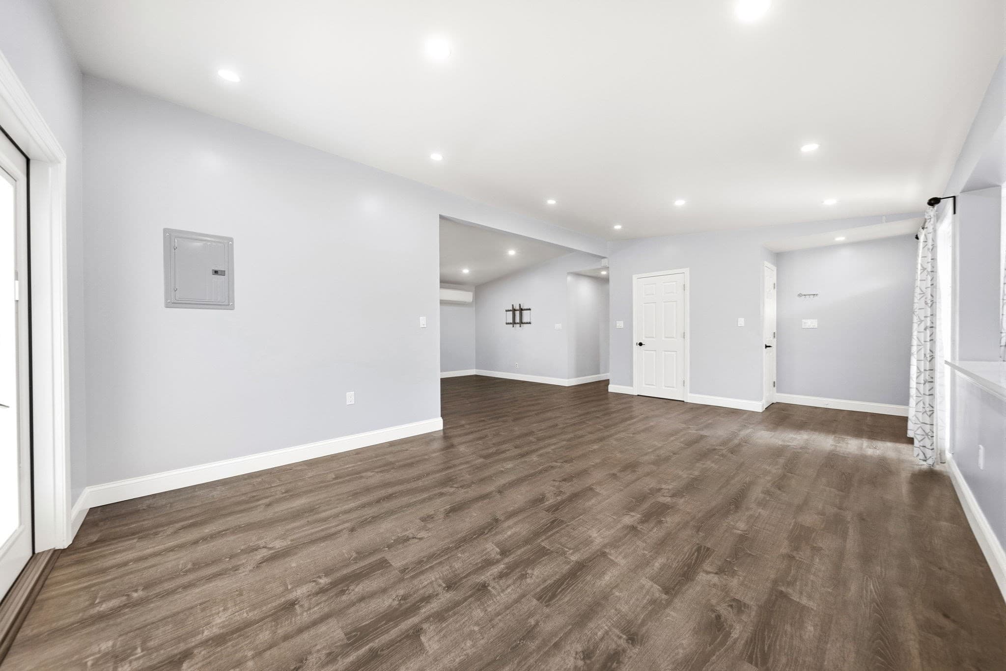Single Family Residence at 23 Joseph Rd, Framingham MA 01701, Framingham, photo 6 of 42