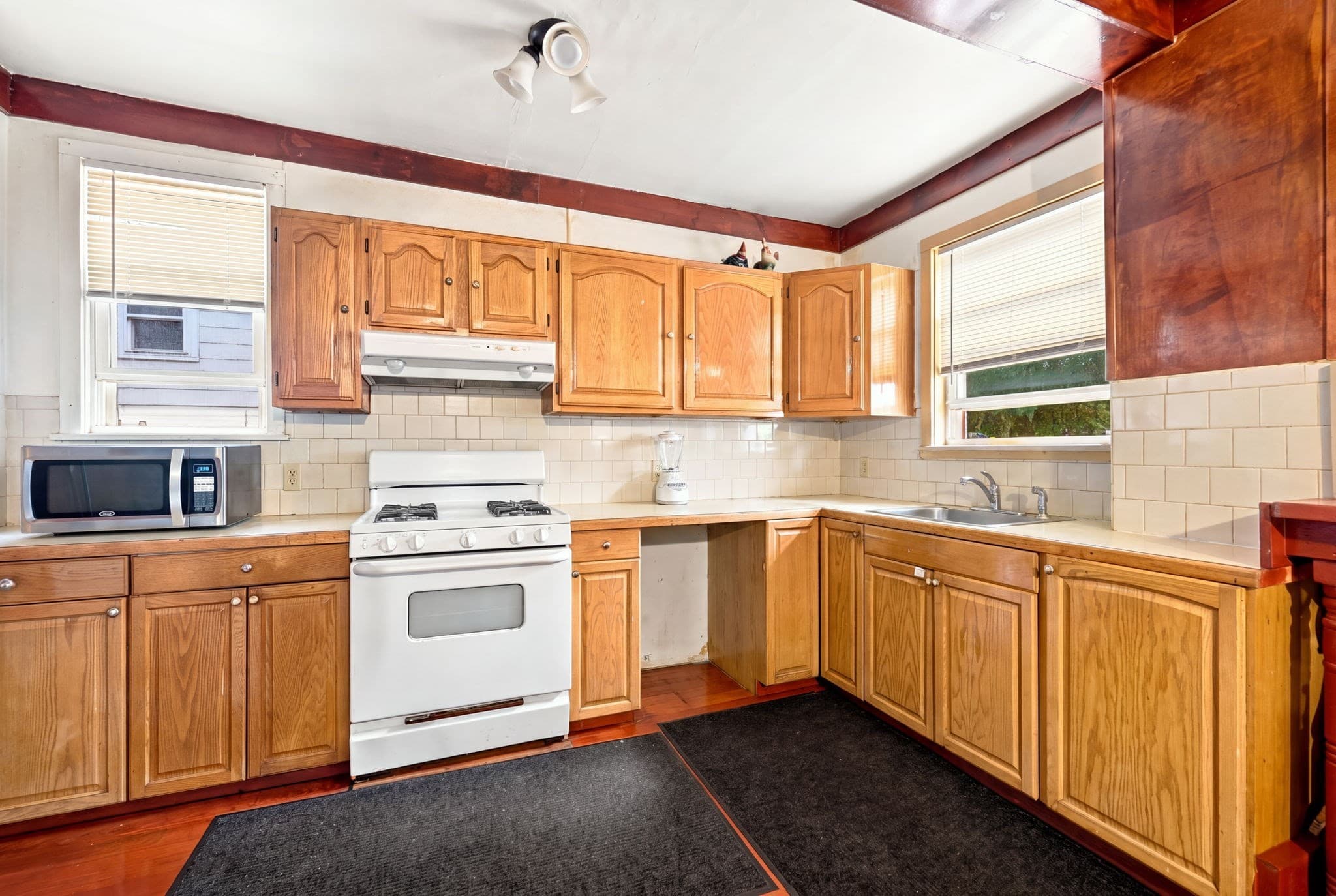 3 Family at 427 Broadway, Lynn MA 01904, Lynn, photo 26 of 42