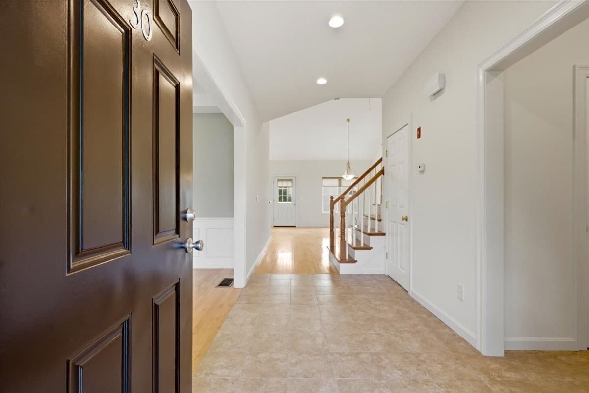 Condominium at 30 Shadow Creek Lane # 30, Ashland MA 01721, Ashland, photo 4 of 27