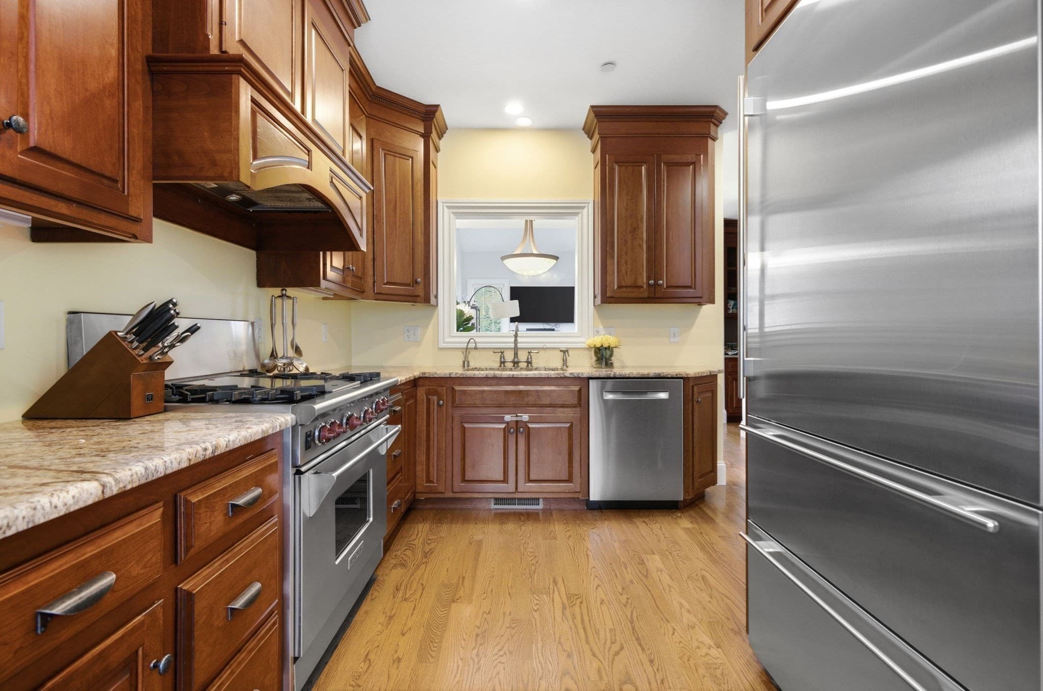 Condominium at 287 Langley # 38, Newton MA 02459, Newton, photo 6 of 29