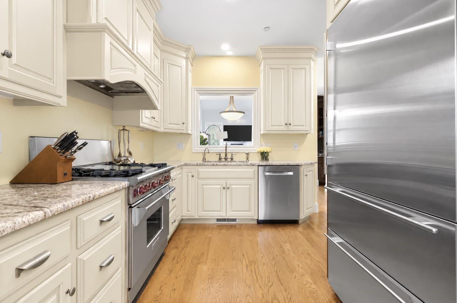 Condominium at 287 Langley # 38, Newton MA 02459, Newton, photo 7 of 29