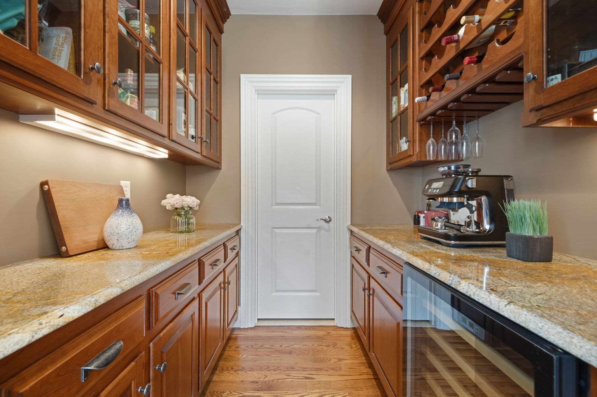 Condominium at 287 Langley # 38, Newton MA 02459, Newton, photo 10 of 29