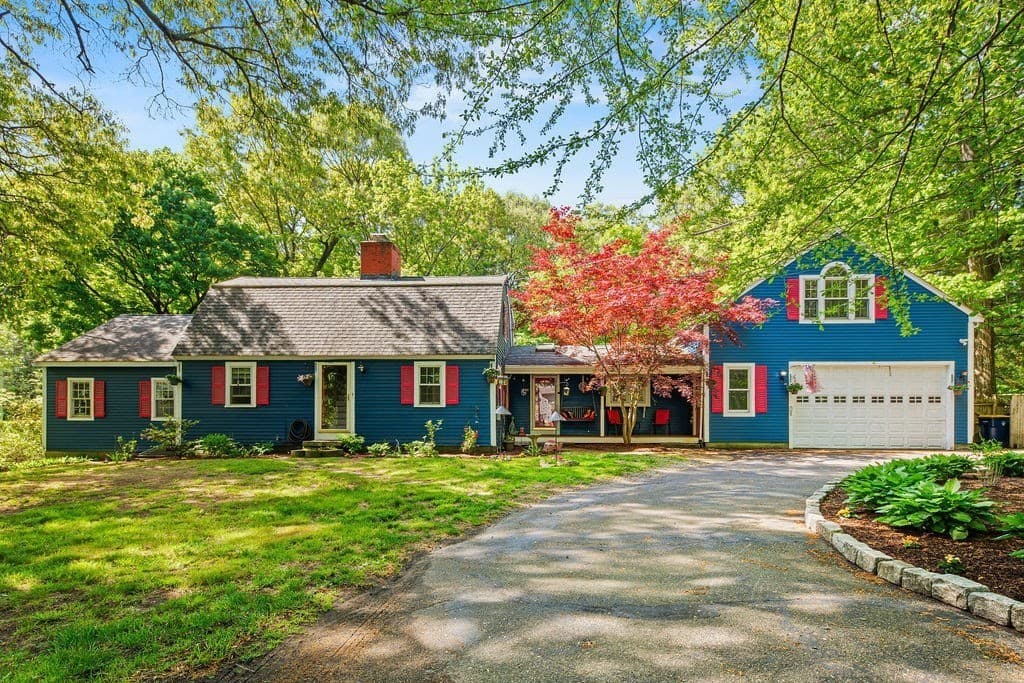 49 Ashcroft Rd, Sharon MA 02067