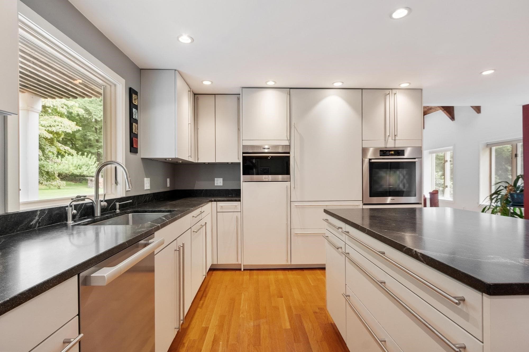 Single Family Residence at 2 Sutton Pl, Acton MA 01720, Acton, photo 5 of 42