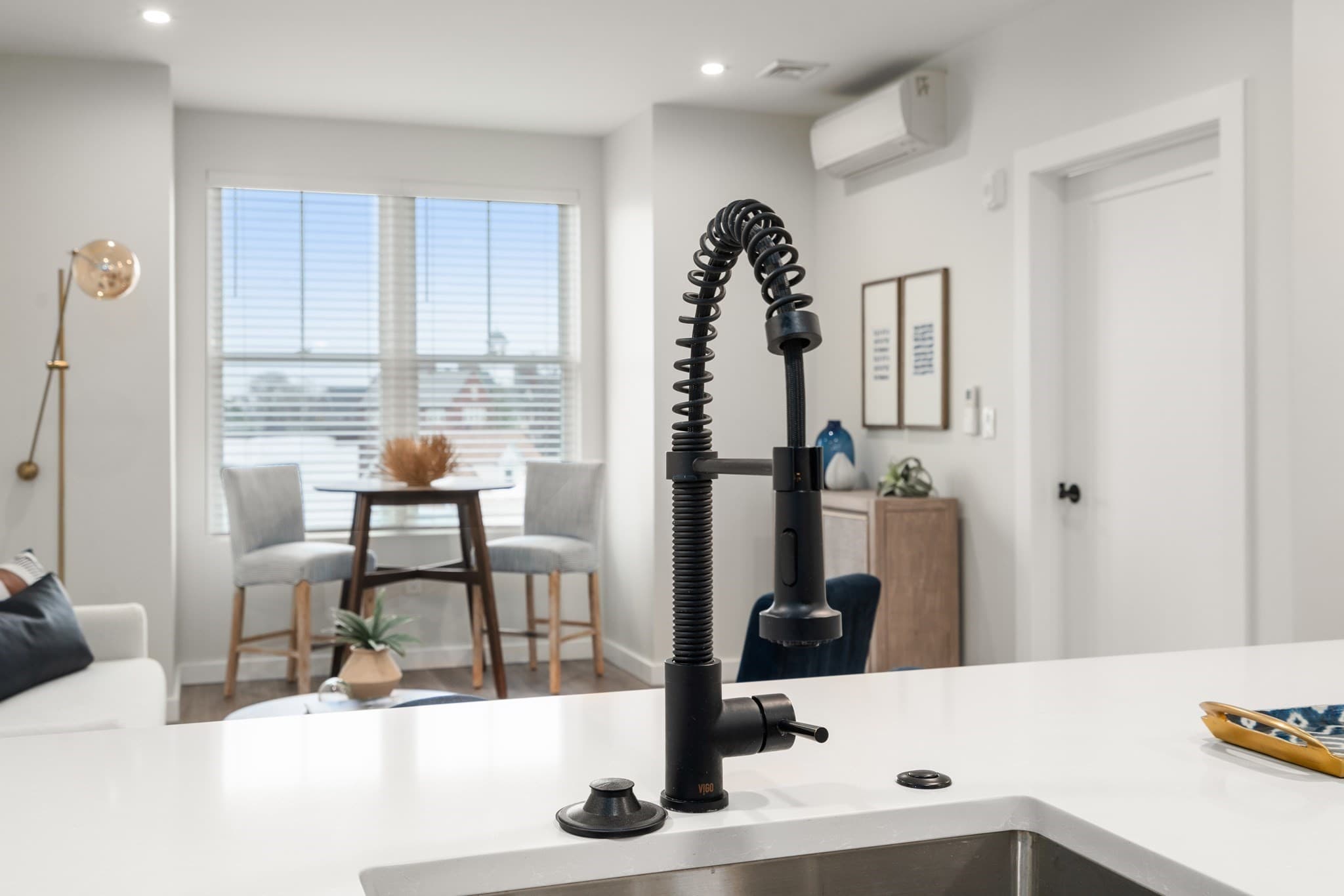 Condominium at 10 Somerset # 309U, Winthrop MA 02152, Winthrop, photo 6 of 24