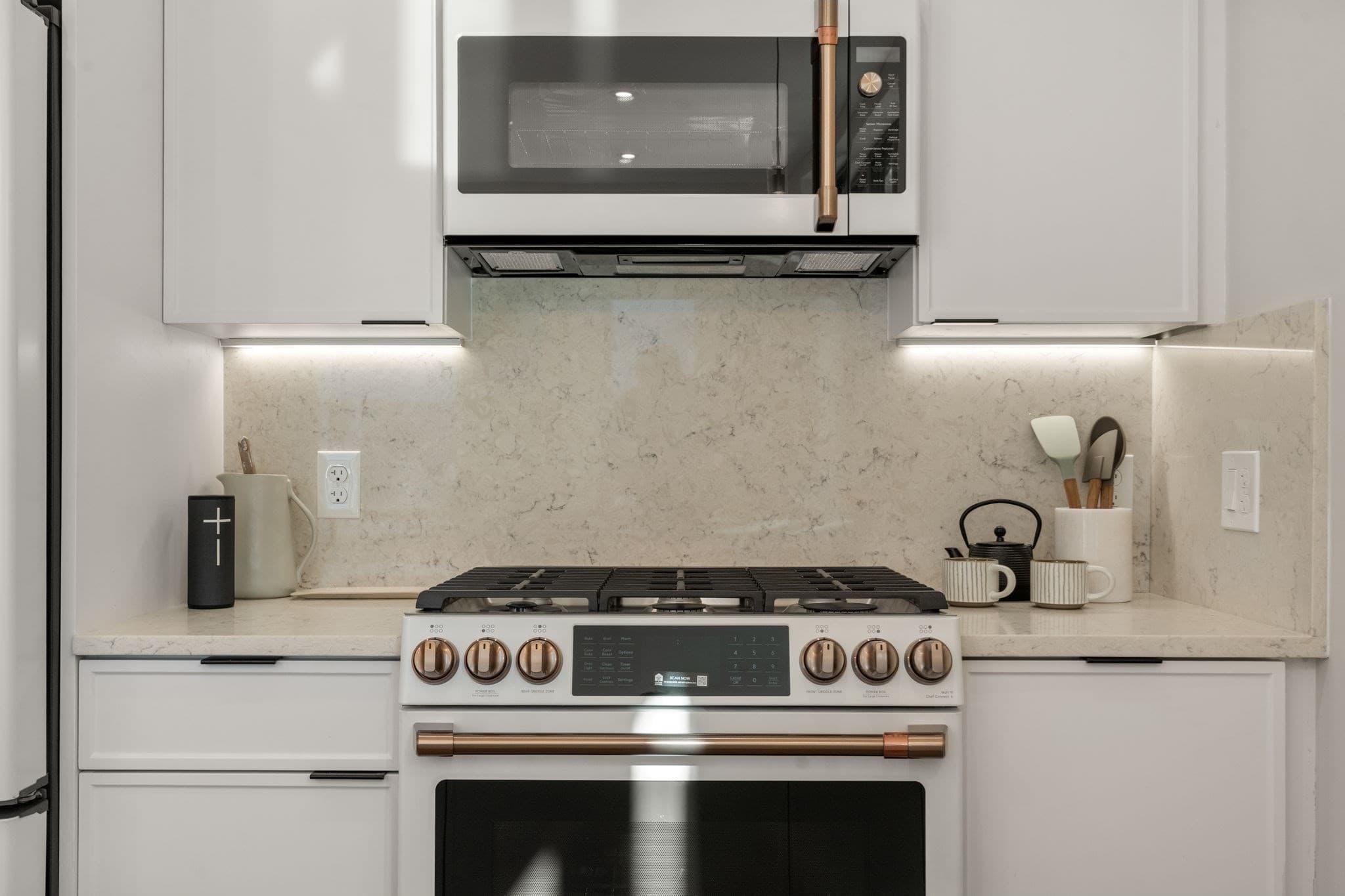 Condominium at 100 Lincoln Street # 304U, Boston MA 02135, photo 8 of 26