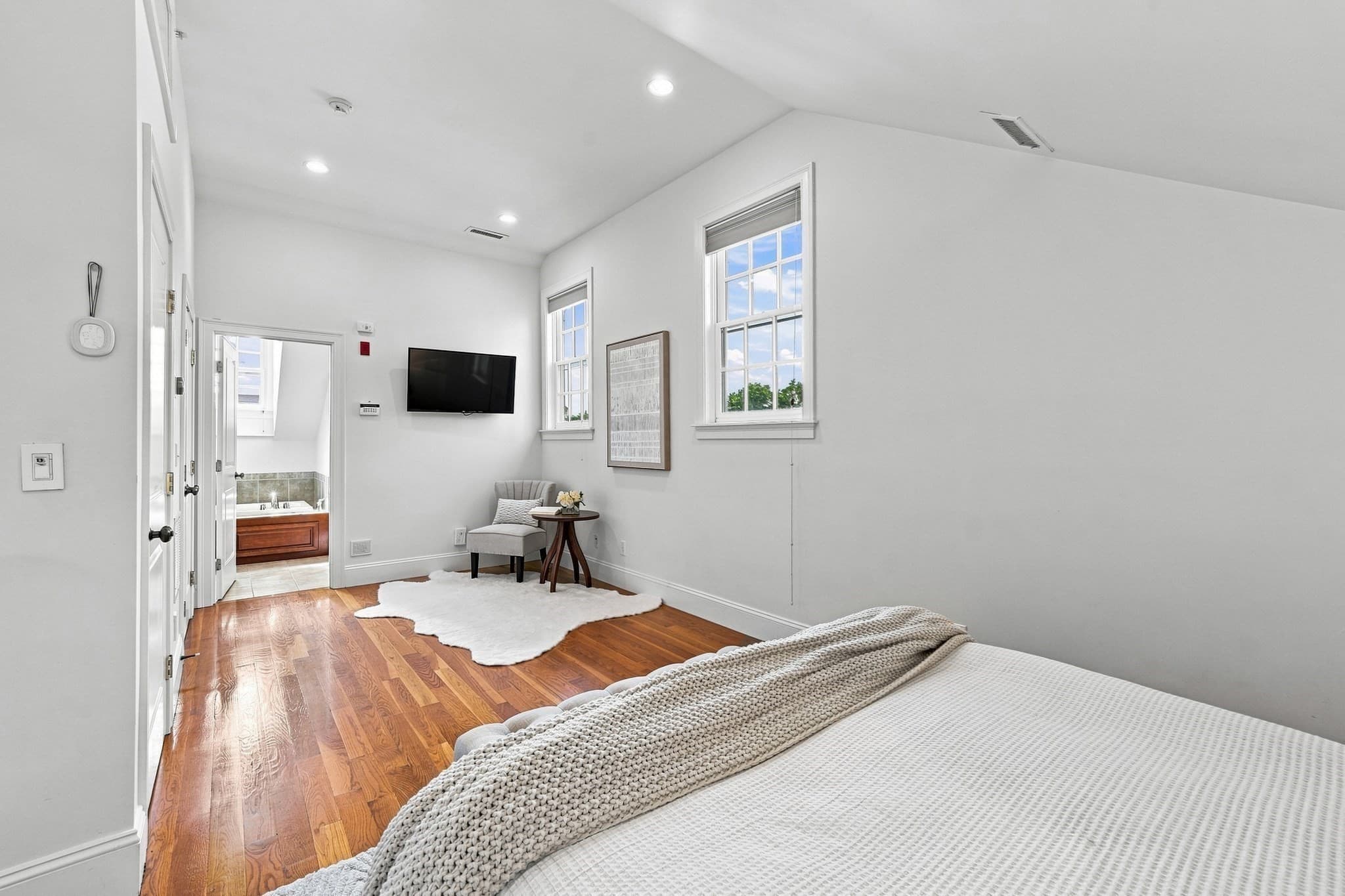 Condominium at 426 Main St # 1, Waltham MA 02452, photo 23 of 34
