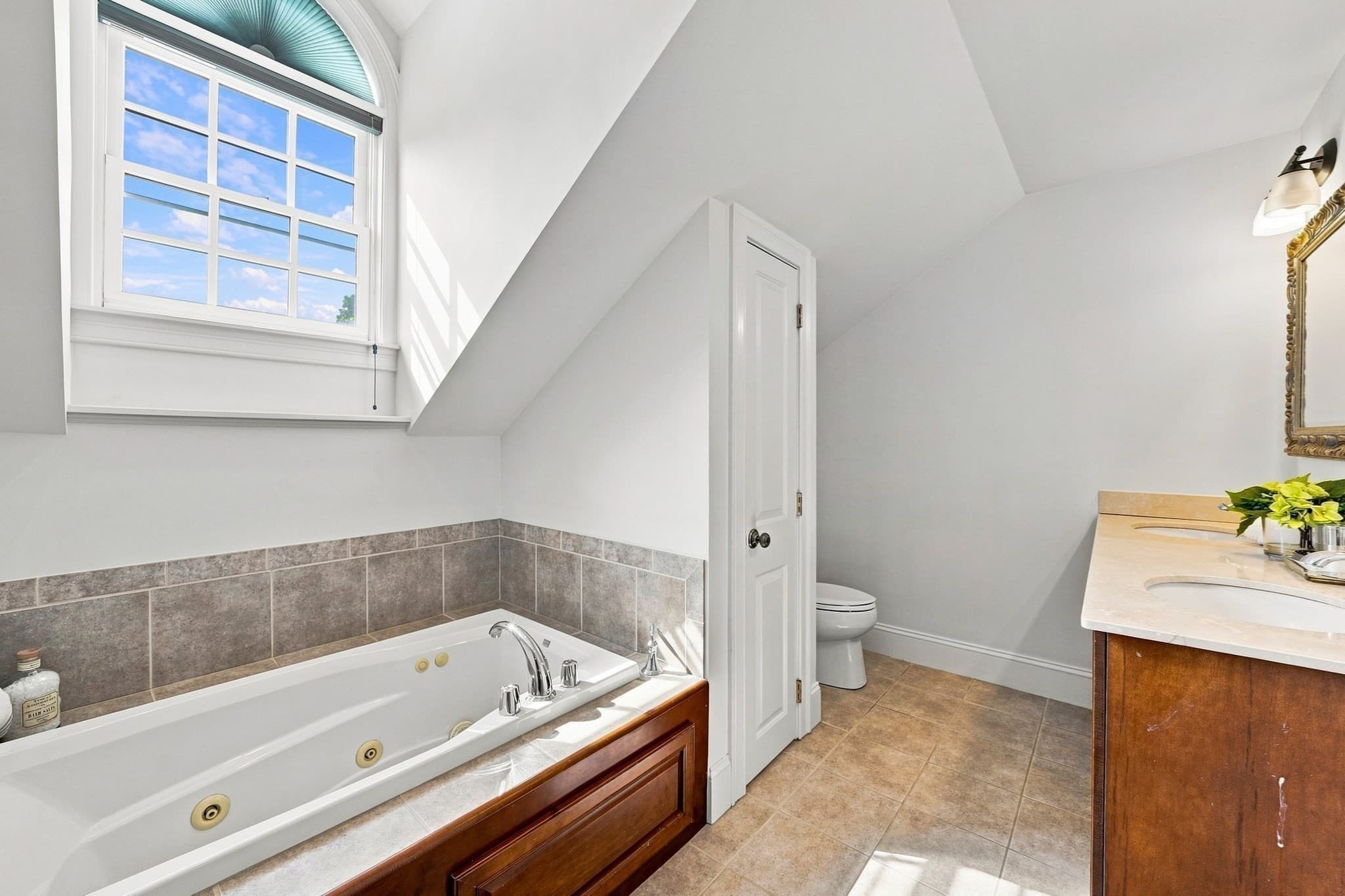 Condominium at 426 Main St # 1, Waltham MA 02452, photo 26 of 34