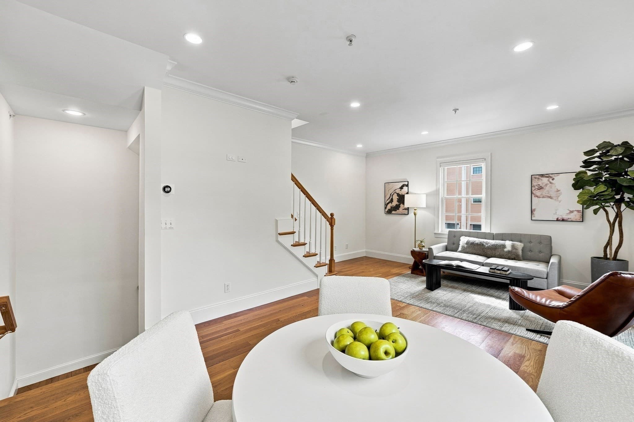 Condominium at 426 Main St # 1, Waltham MA 02452, photo 4 of 34