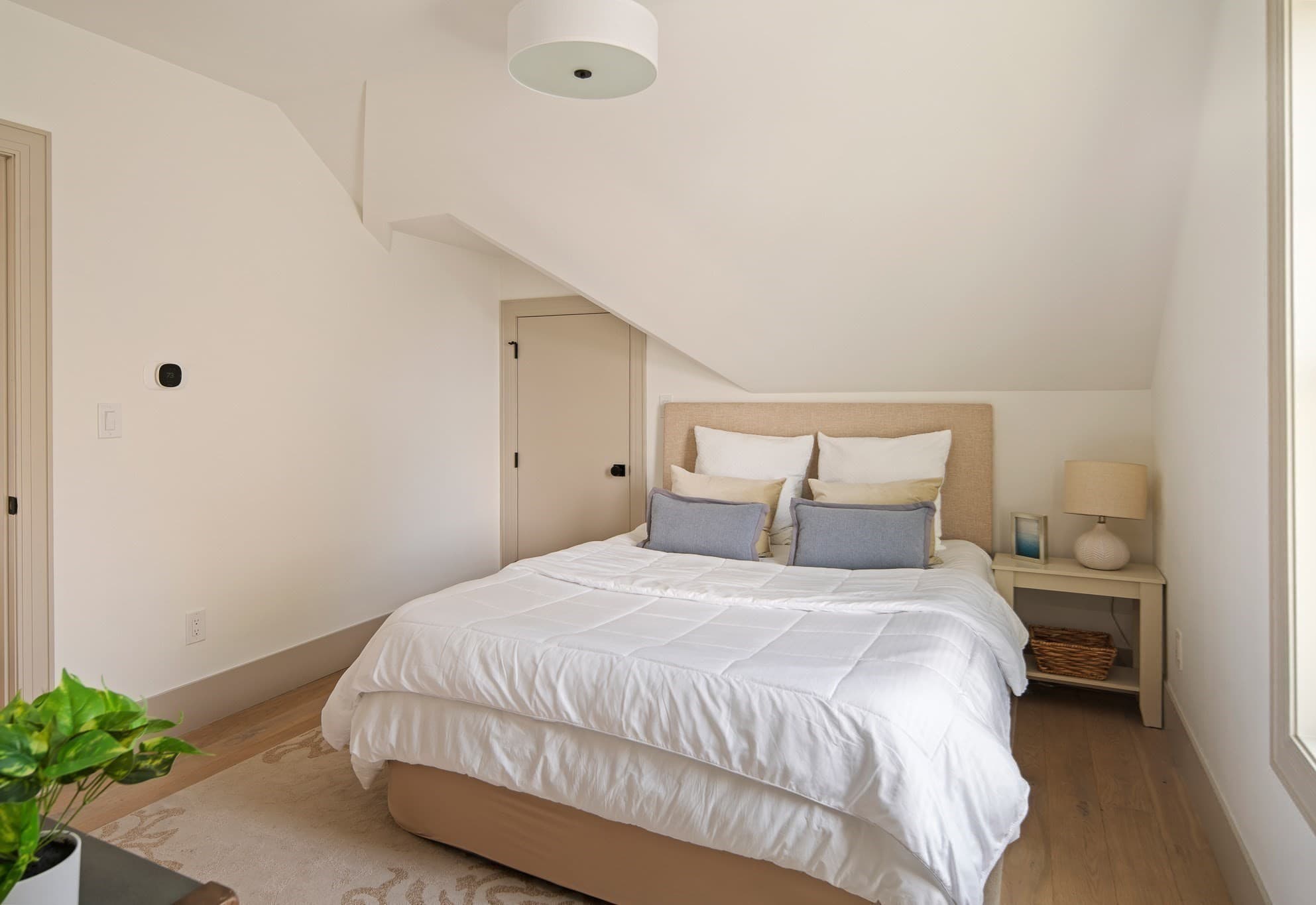 Condominium at 37 Cotting St # 37, Medford MA 02155, Medford, photo 27 of 41