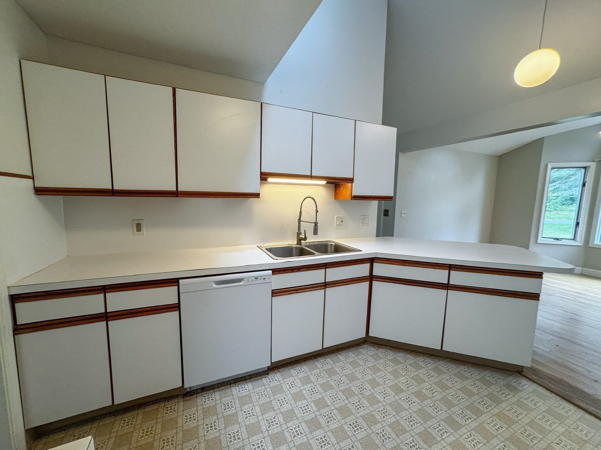 Multi Family at 105-107 North Valley Rd, Pelham MA 01002, photo 10 of 42