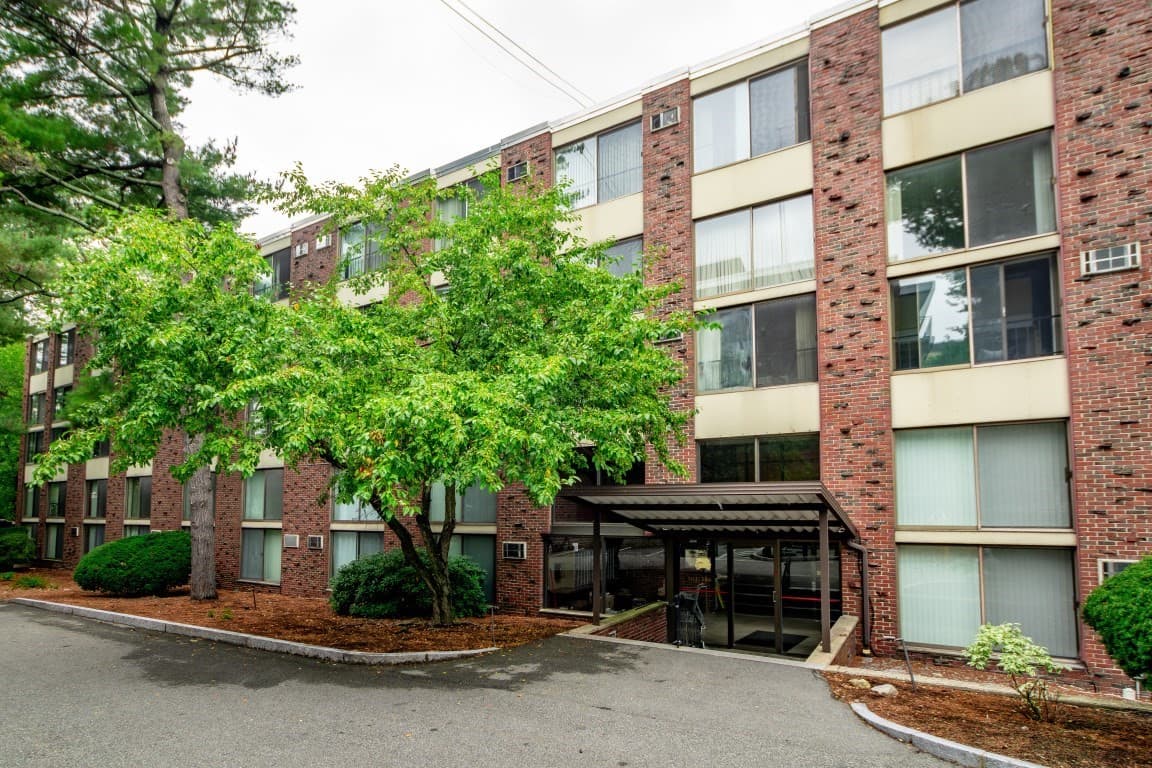 993 Massachusetts Ave # 206, Arlington MA 02476