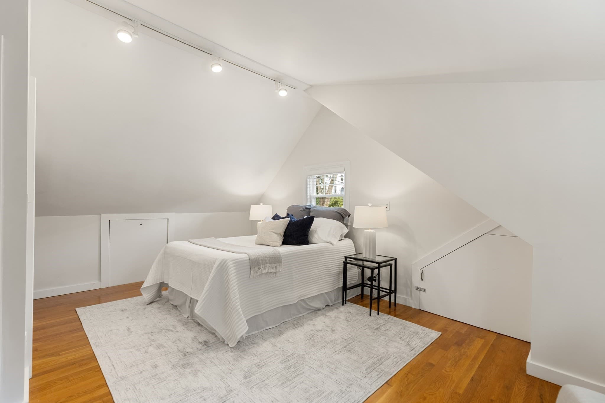 Single Family Residence at 11 Stratham Rd, Lexington MA 02421, Lexington, photo 22 of 36