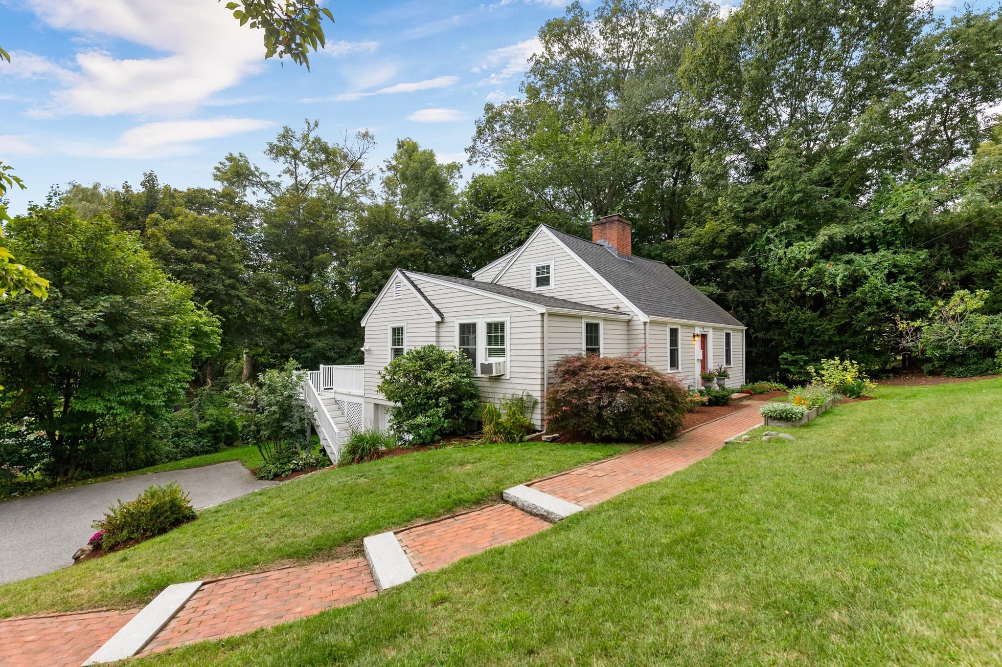 Single Family Residence at 11 Stratham Rd, Lexington MA 02421, Lexington, photo 3 of 36