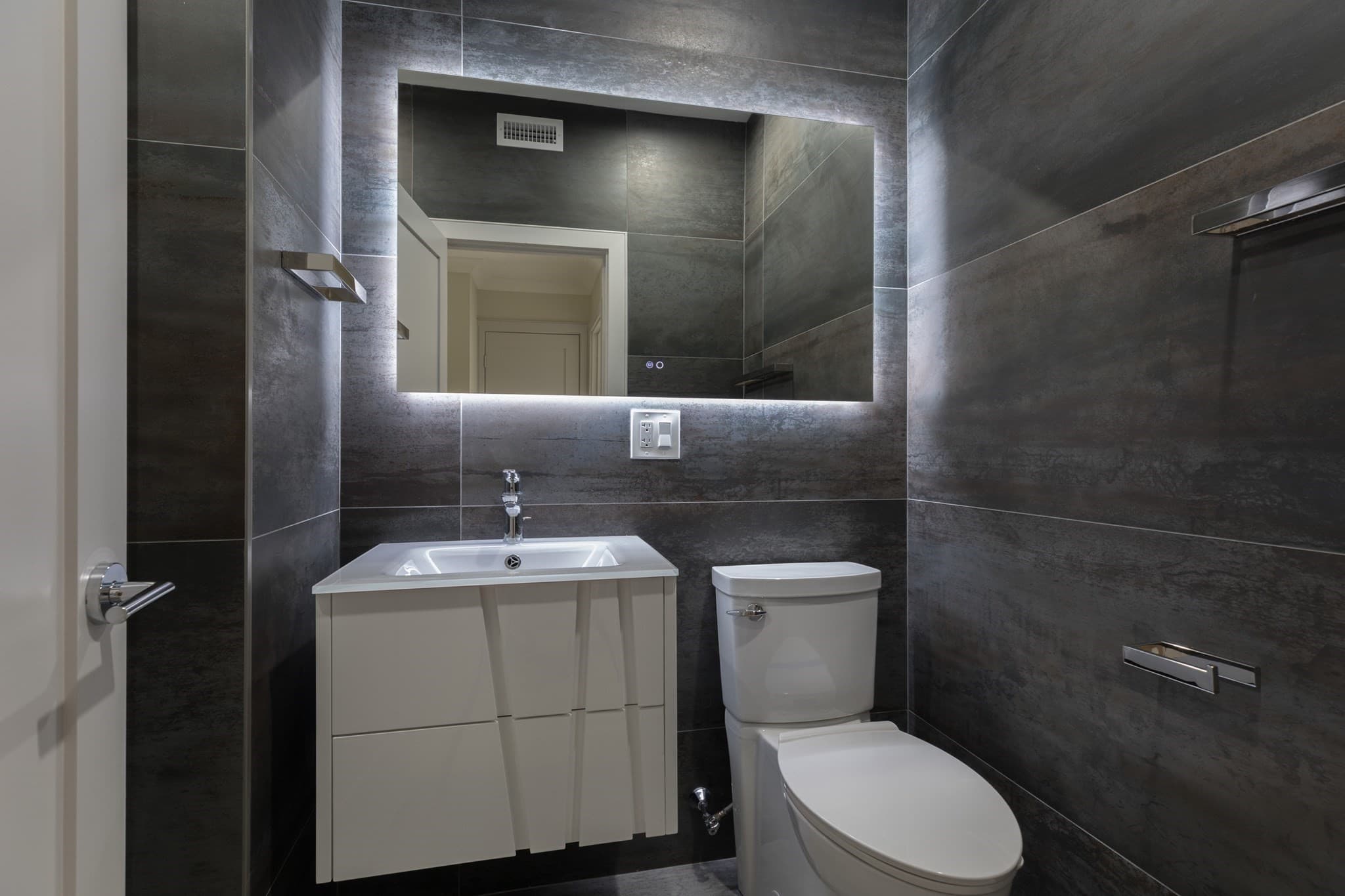 Condominium at 577 Mass Ave # 4, Boston MA 02118, photo 14 of 15