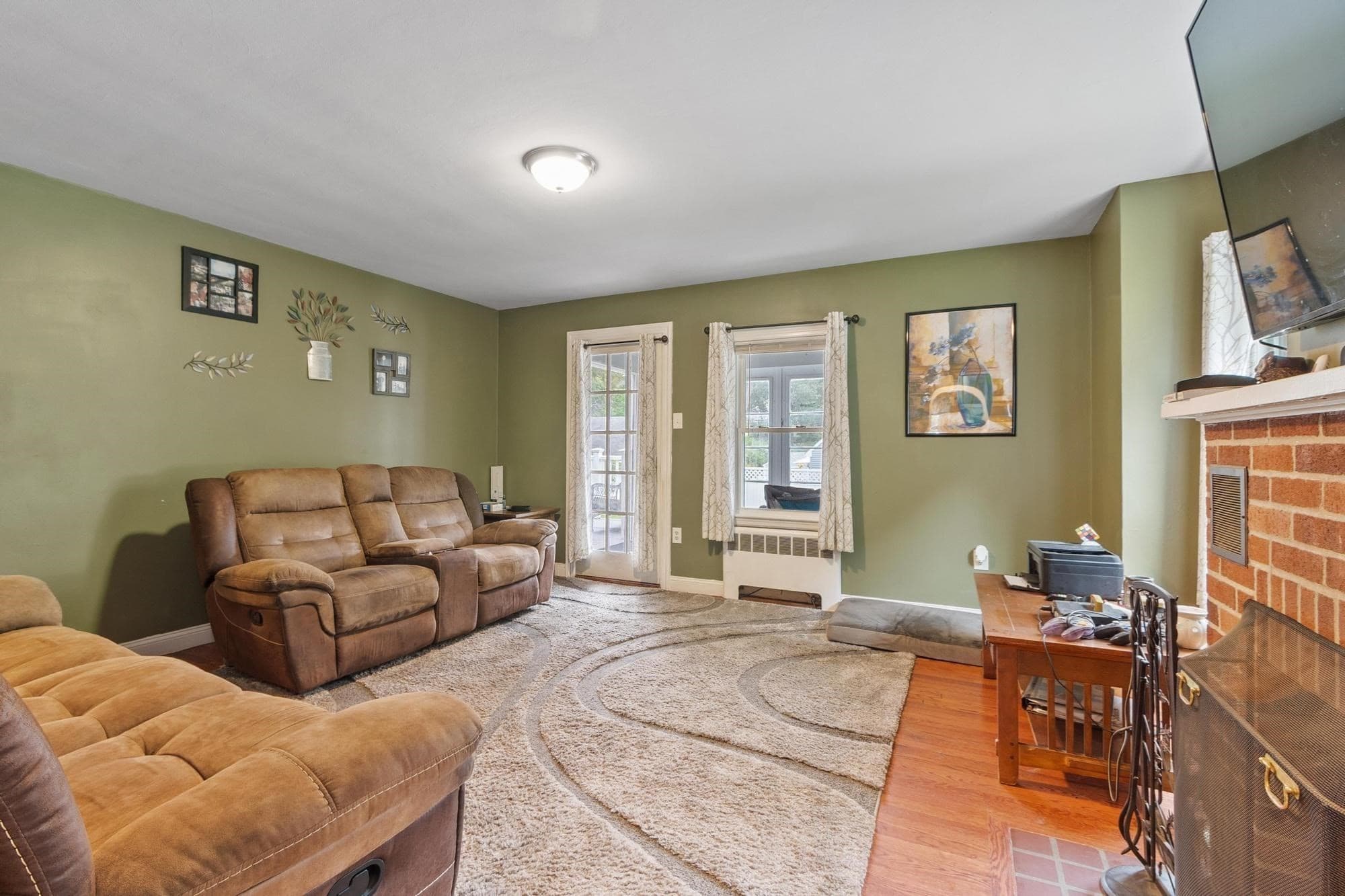 Single Family Residence at 406 Lincoln St, Fitchburg MA 01420, Fitchburg, photo 16 of 35