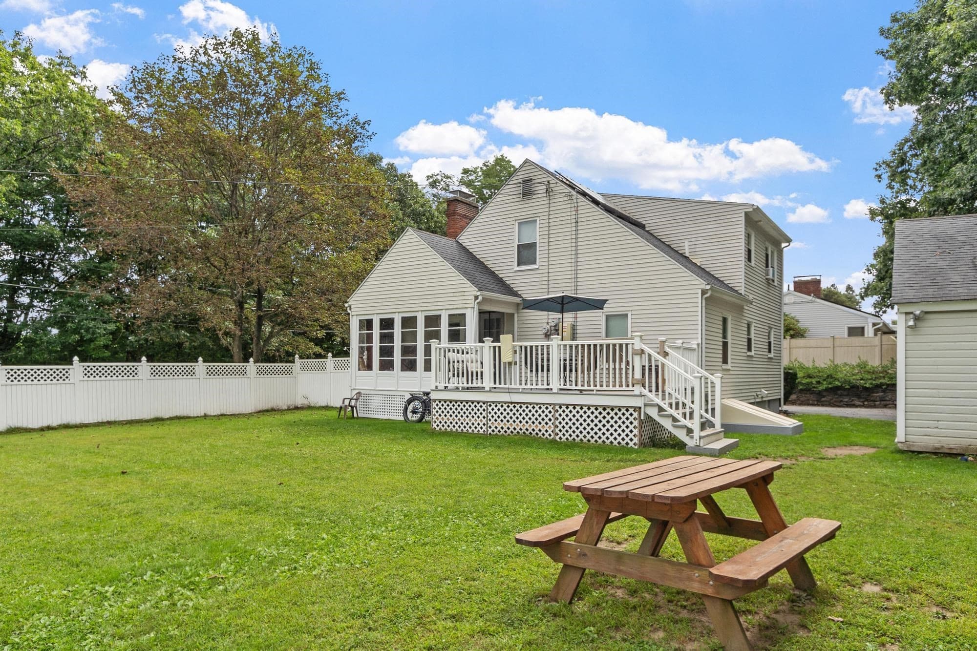 Single Family Residence at 406 Lincoln St, Fitchburg MA 01420, Fitchburg, photo 3 of 35