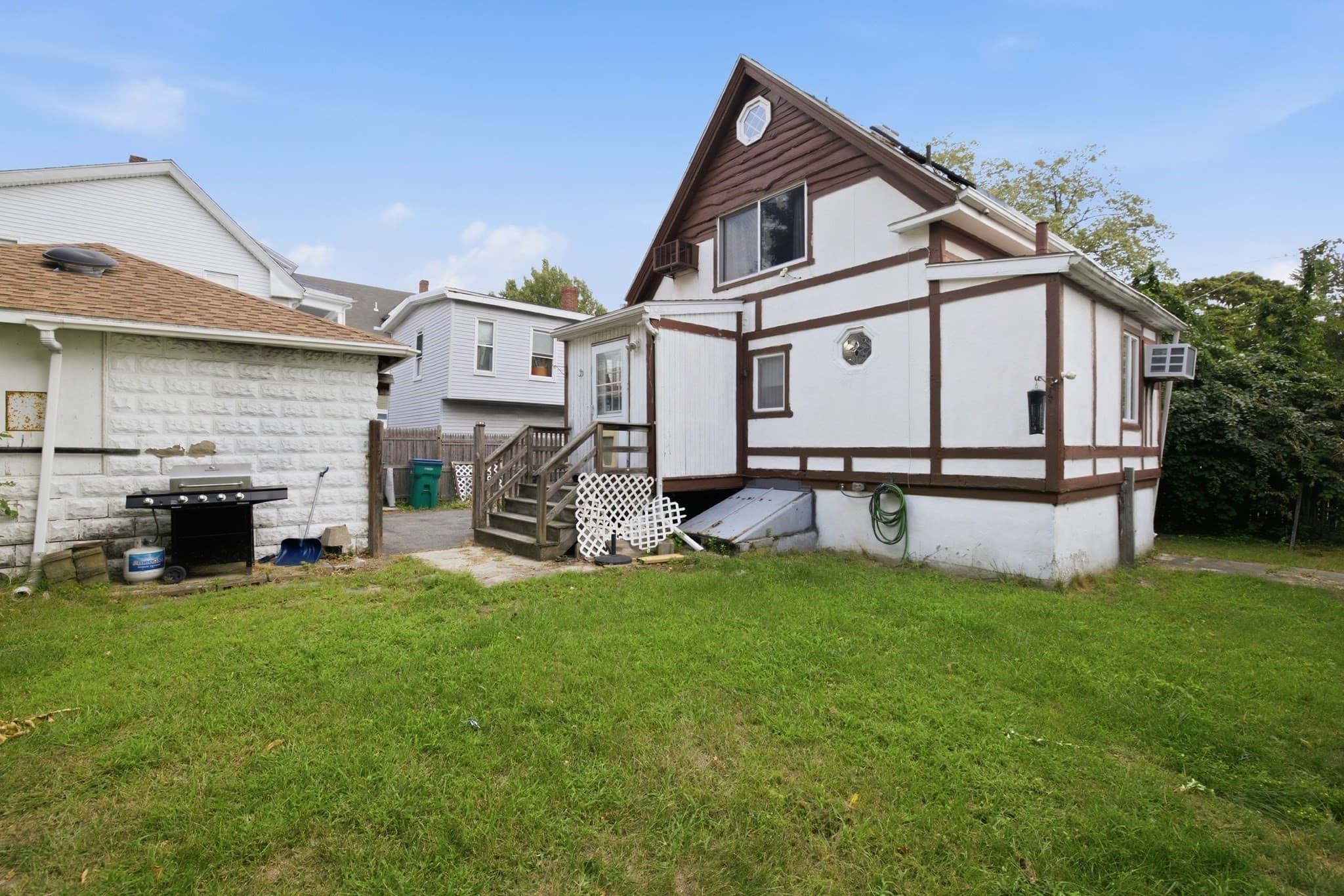 Single Family Residence at 18 Melvin Ave, Lynn MA 01902, Lynn, photo 6 of 28
