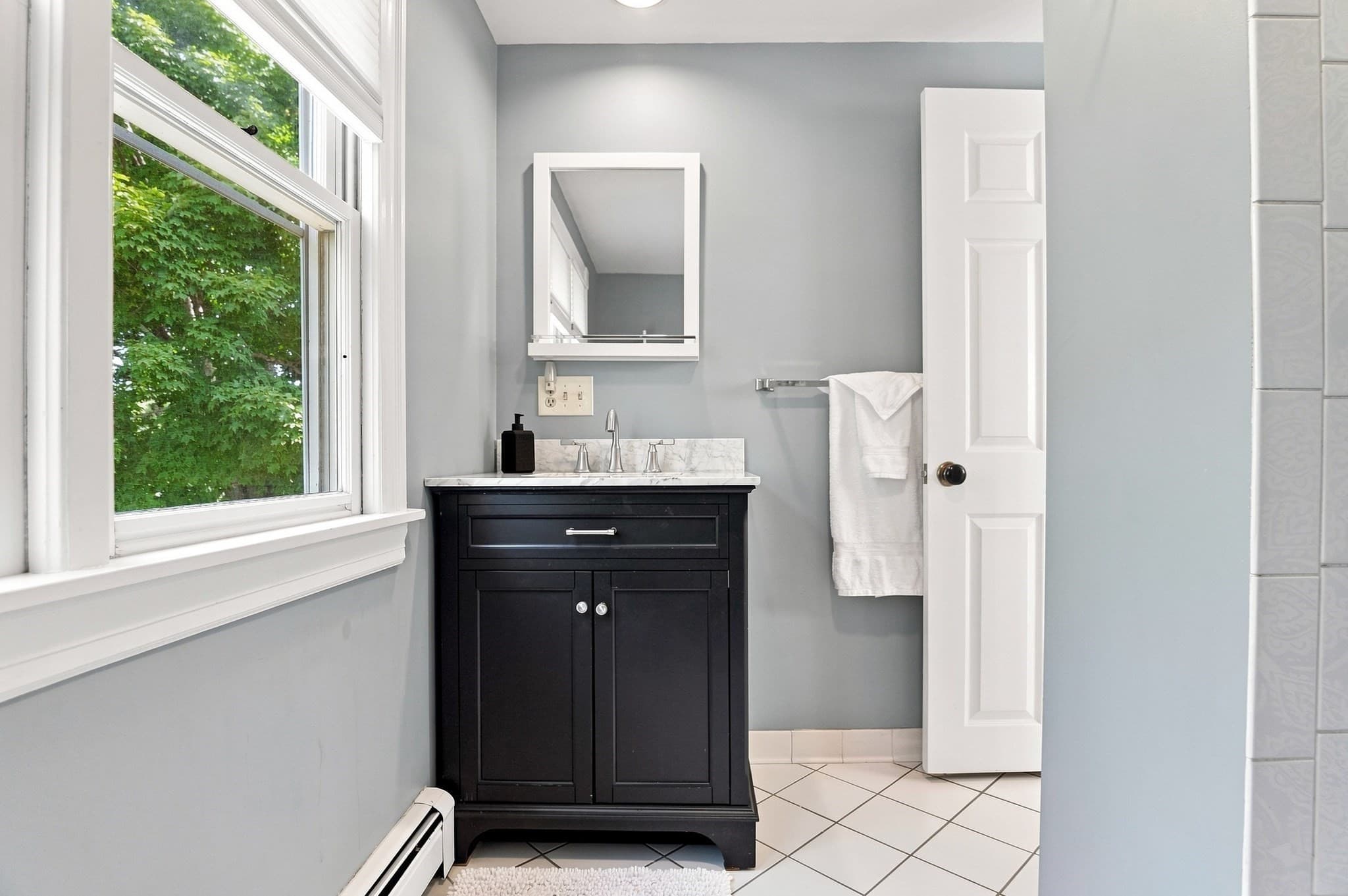 Condominium at 181 Cabot St # B, Newton MA 02458, Newton, photo 24 of 31
