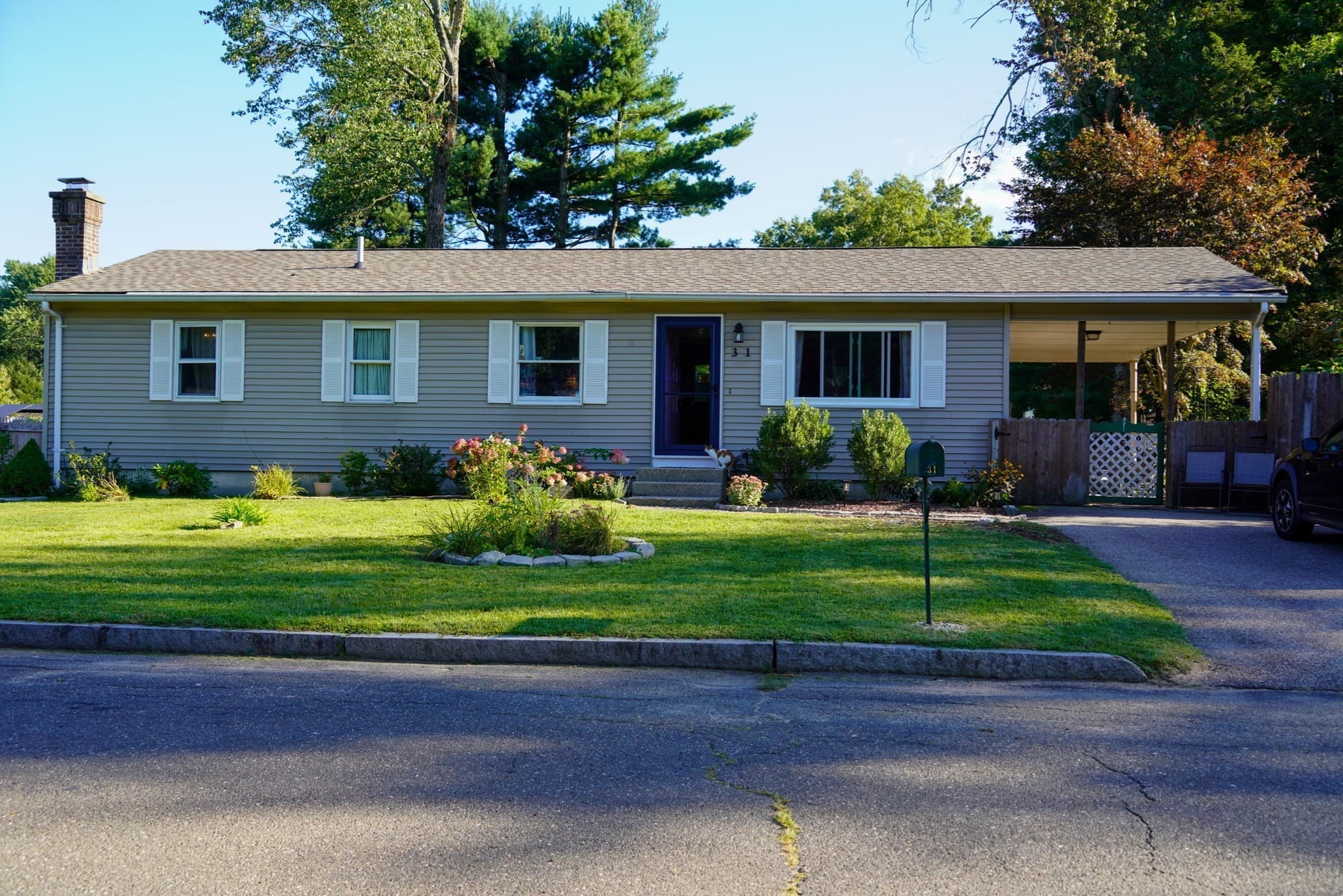 Single Family Residence at 31 Lavender Ln, Springfield MA 01129, Springfield, photo 2 of 36