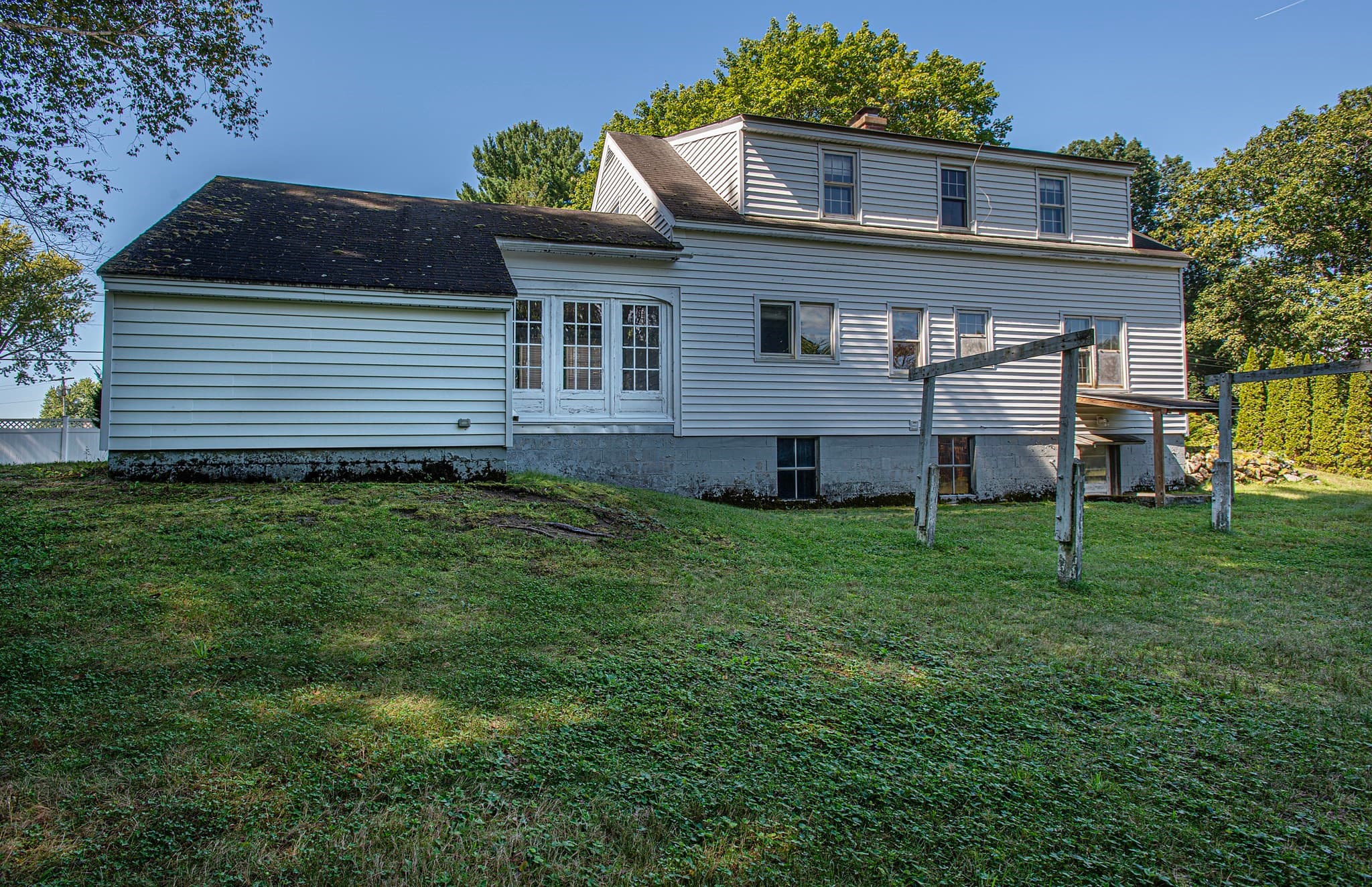Single Family Residence at 10 Dwight Street, Hatfield MA 01038, Hatfield, photo 4 of 28
