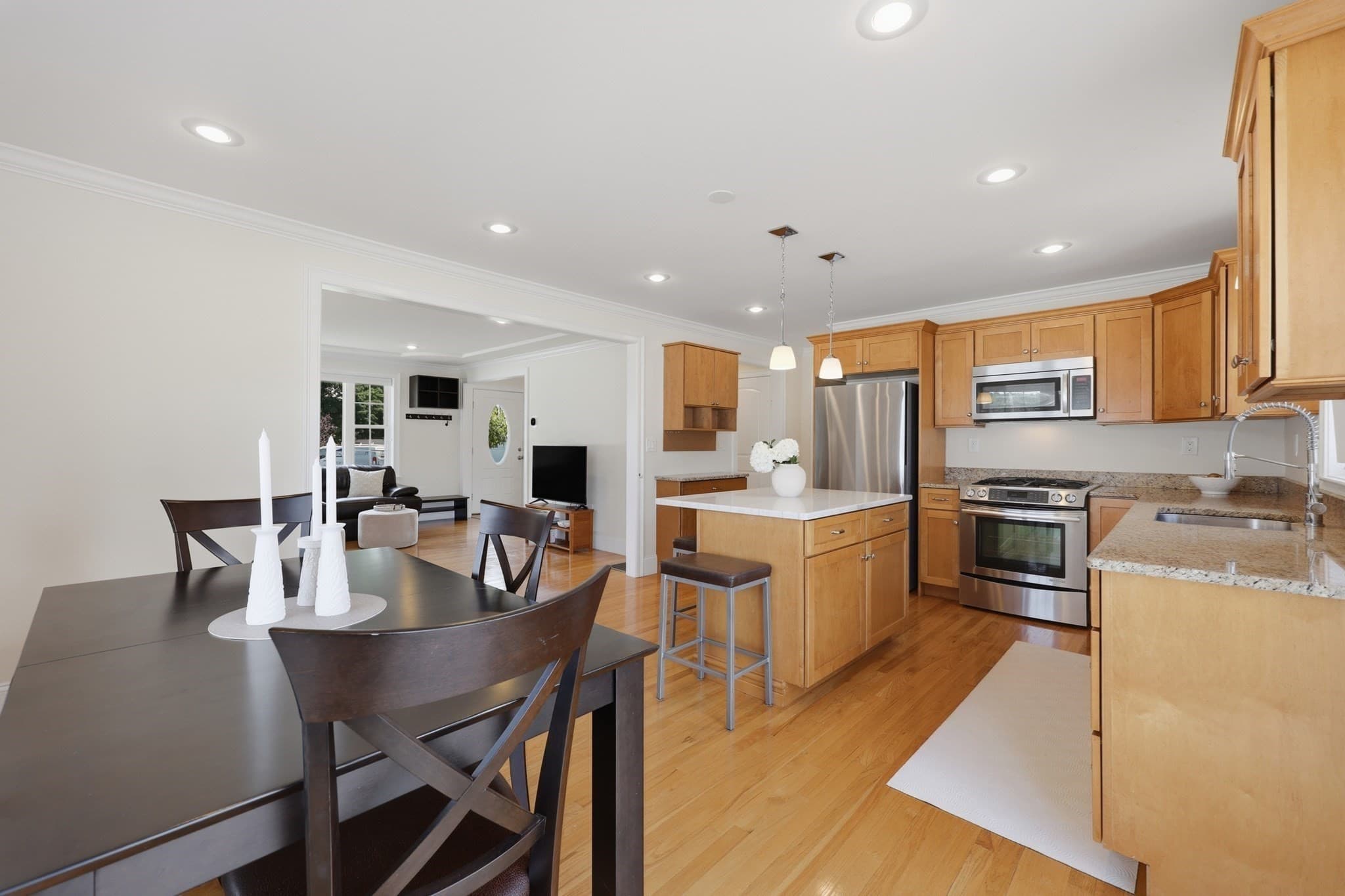 Condominium at 173 Bedford Rd # B, Woburn MA 01801, Woburn, photo 8 of 33