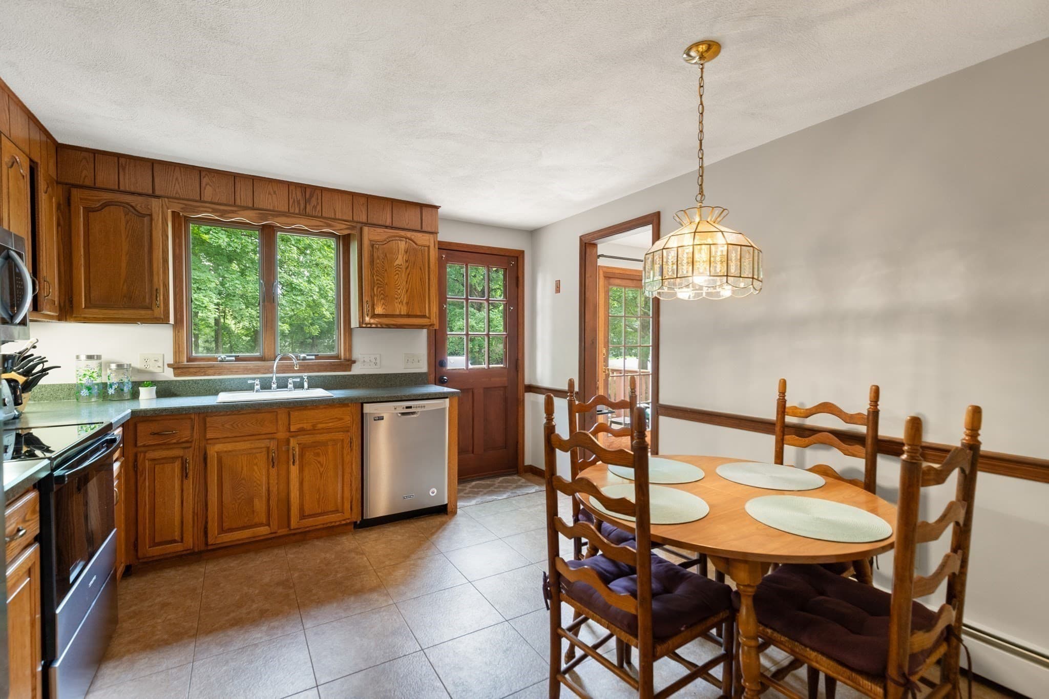 Single Family Residence at 4 West St, Wakefield MA 01880, photo 11 of 21