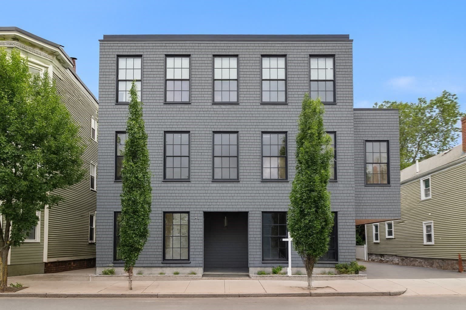618 East 2nd St, Boston MA 02127