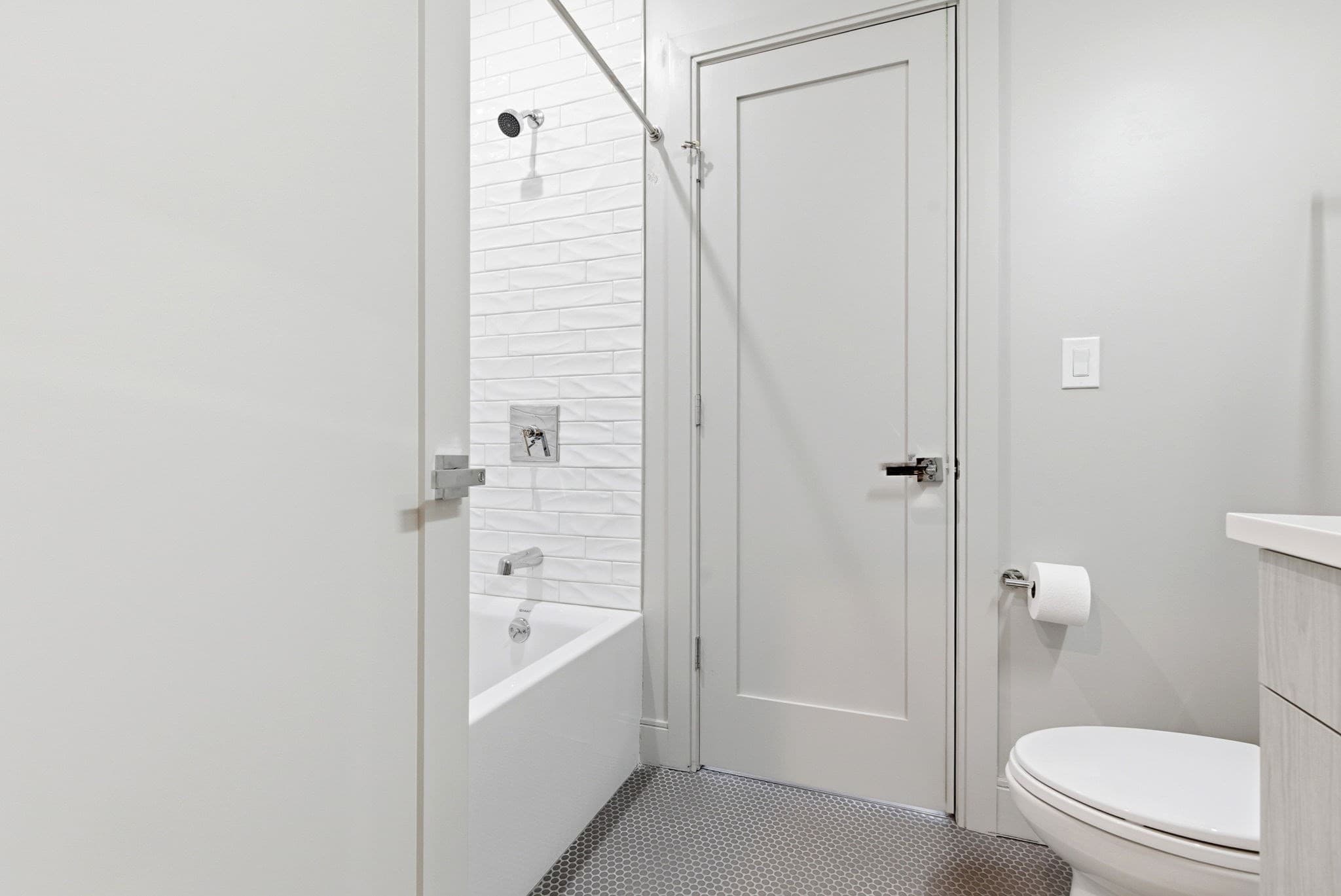 Condominium at 85 Myrtle St # 106, Quincy MA 02171, photo 18 of 34