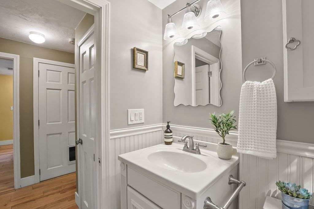 Single Family Residence at 11 Barrett, Bellingham MA 02019, Bellingham, photo 23 of 39