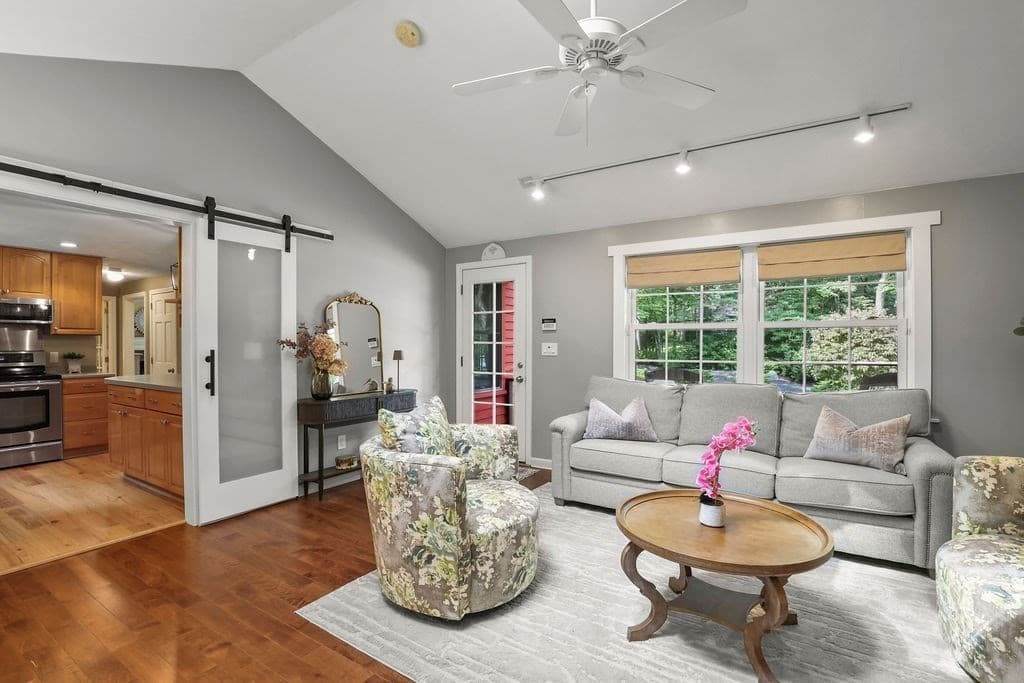 Single Family Residence at 11 Barrett, Bellingham MA 02019, Bellingham, photo 7 of 39