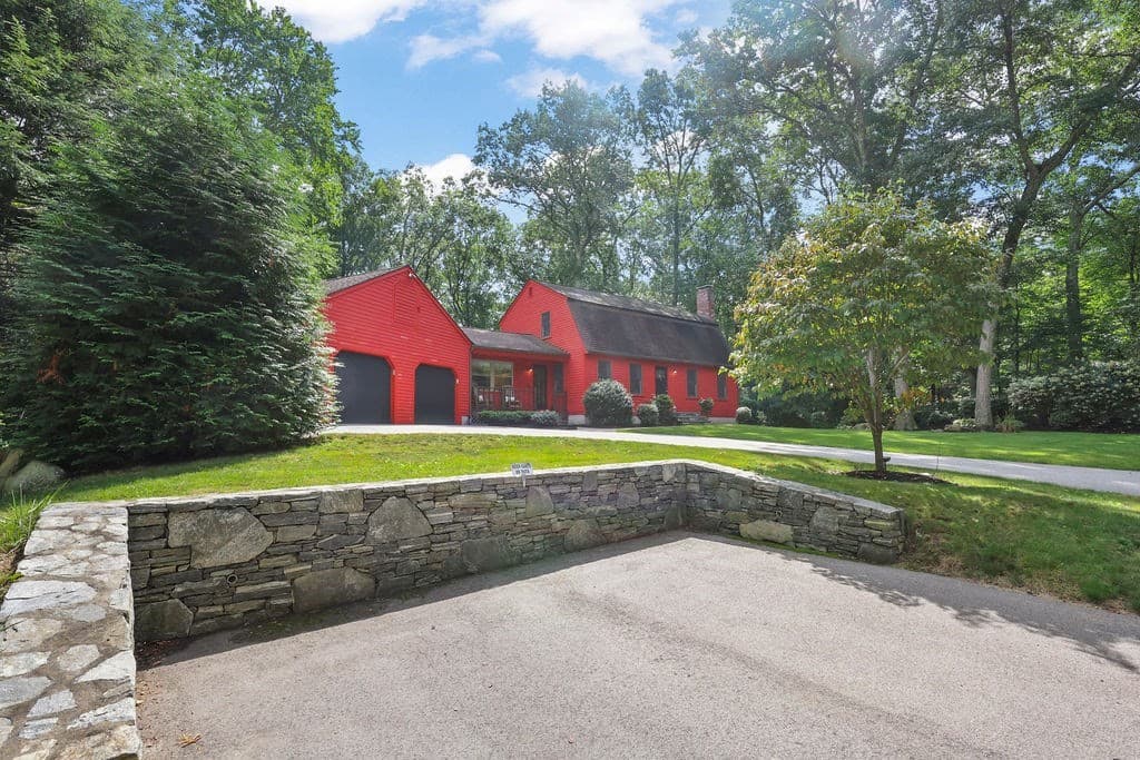 Single Family Residence at 11 Barrett, Bellingham MA 02019, Bellingham, photo 3 of 39