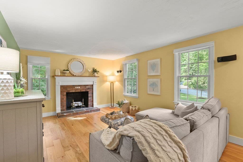 Single Family Residence at 11 Barrett, Bellingham MA 02019, Bellingham, photo 15 of 39