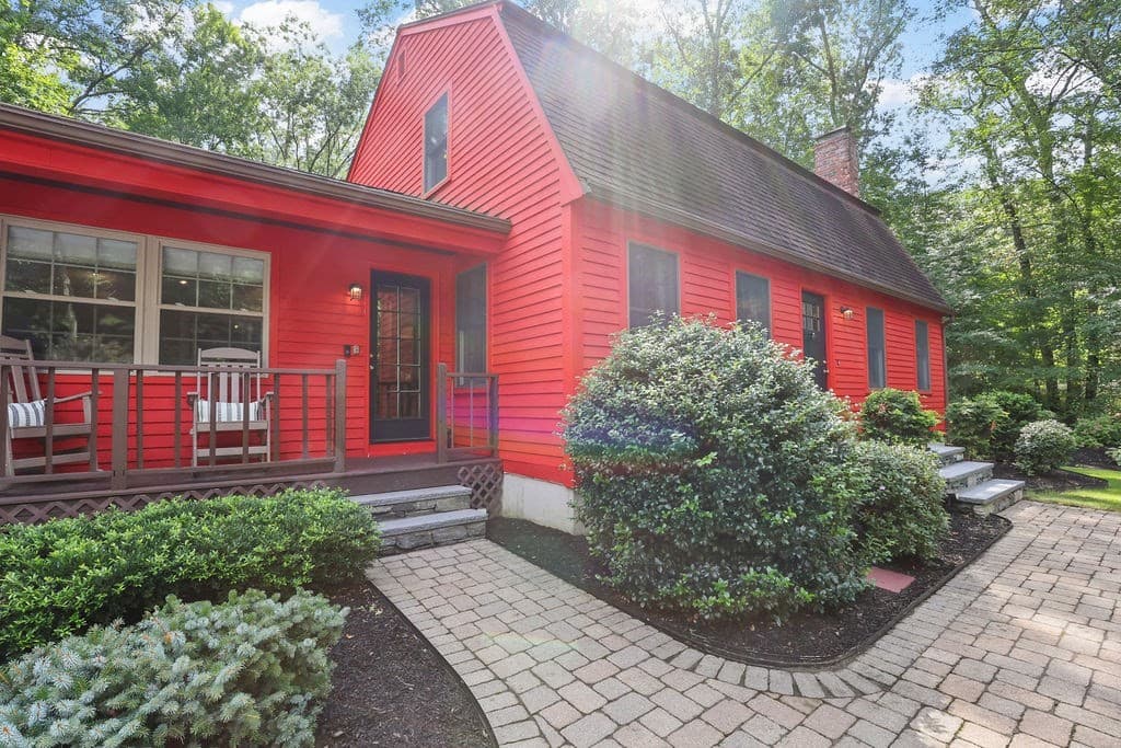 Single Family Residence at 11 Barrett, Bellingham MA 02019, Bellingham, photo 4 of 39