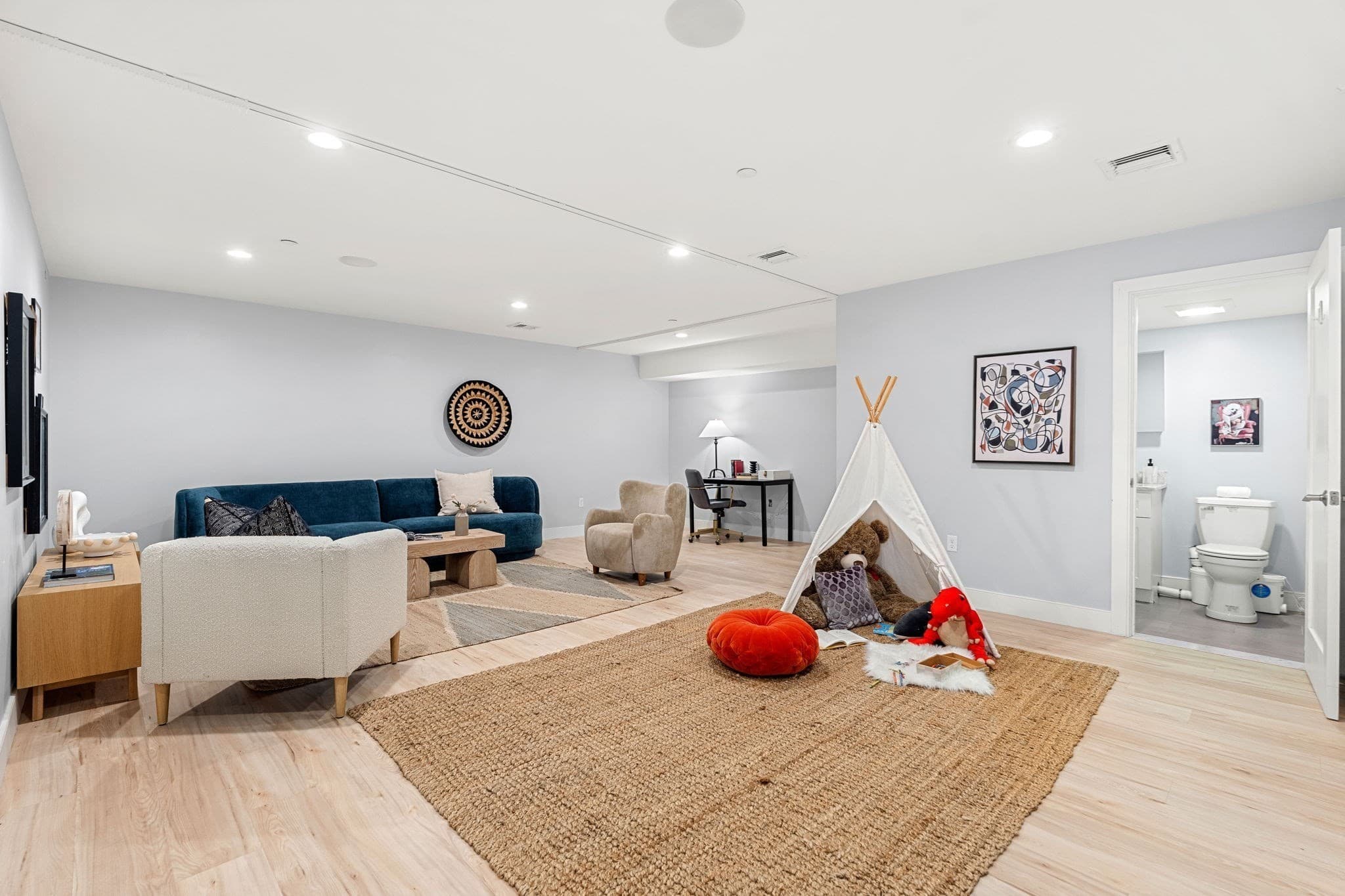 Condominium at 23 Downer Ave # 1, Boston MA 02125, Boston, photo 12 of 20
