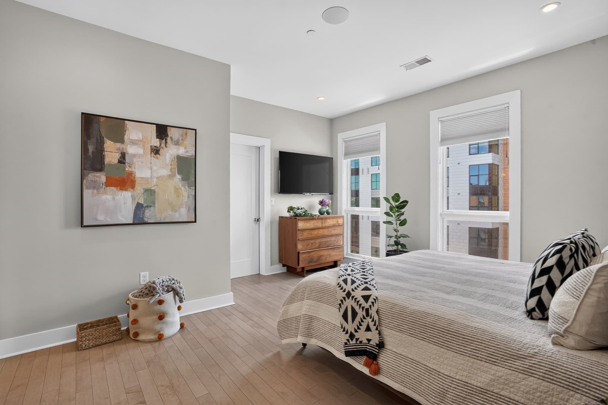 Condominium at 232 Old Colony Ave # 506a, Boston MA 02127, photo 11 of 21