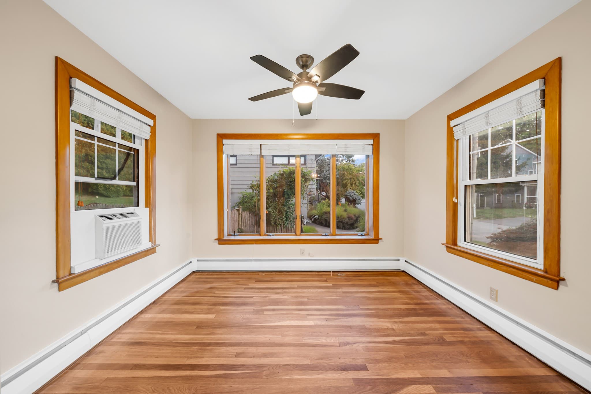 Single Family Residence at 60 S New St, Haverhill MA 01835, Haverhill, photo 8 of 35