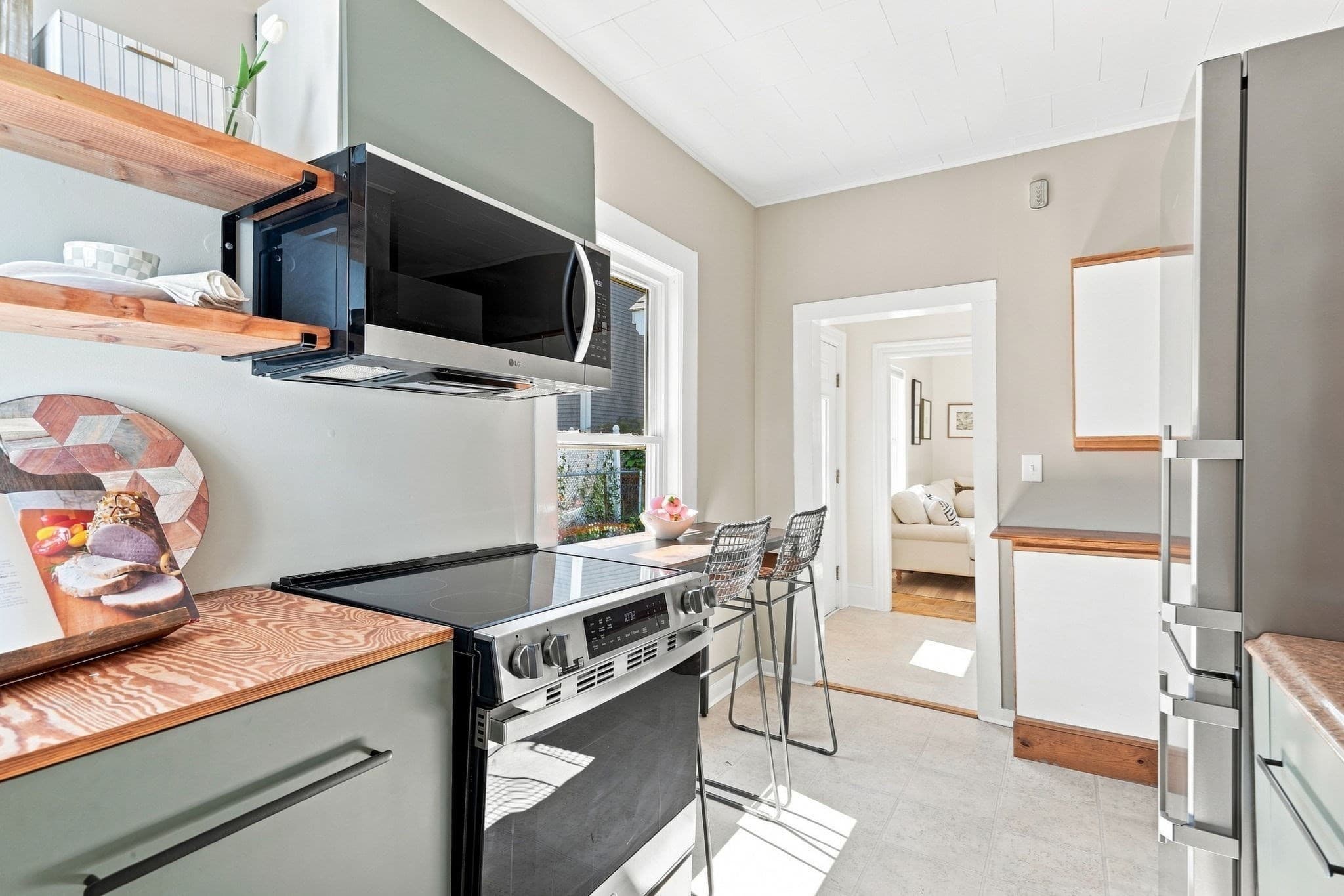Single Family Residence at 135 Tremont St, Cambridge MA 02139, Cambridge, photo 4 of 19