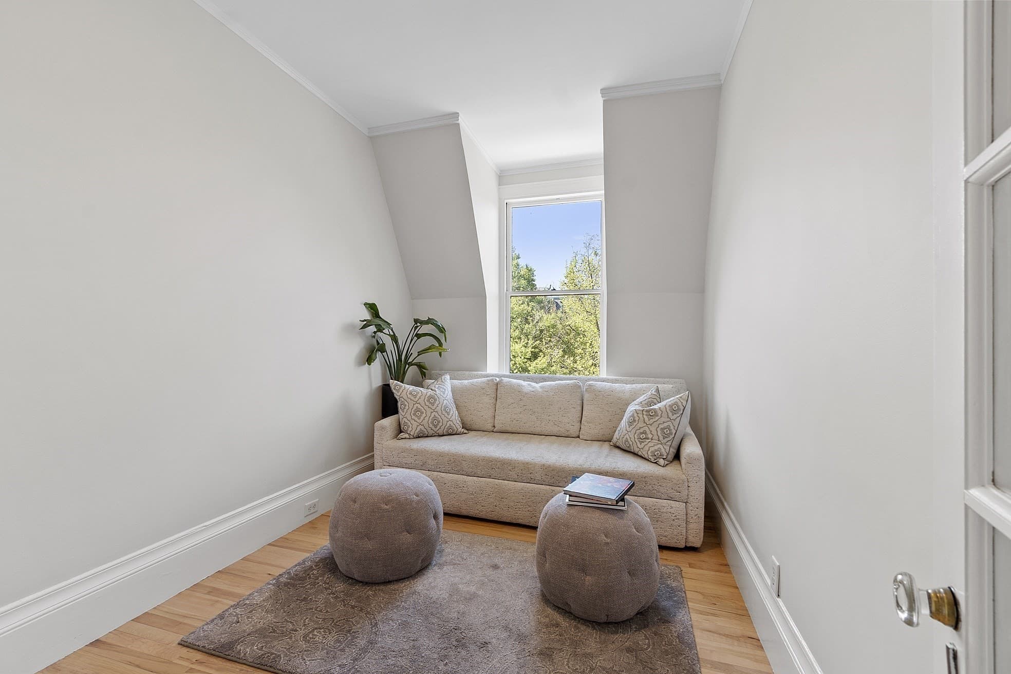 Condominium at 178 Commonwealth # 7, Boston MA 02116, photo 12 of 36