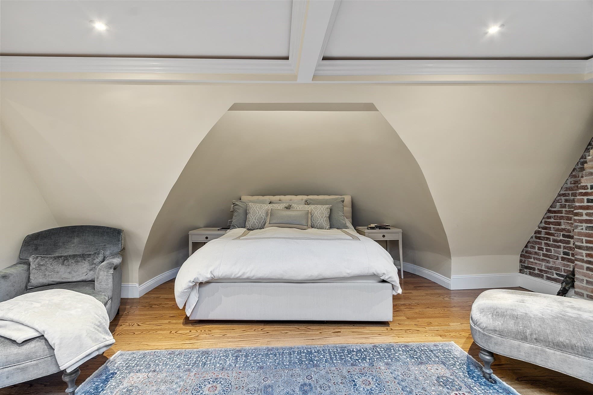 Condominium at 178 Commonwealth # 7, Boston MA 02116, photo 22 of 36